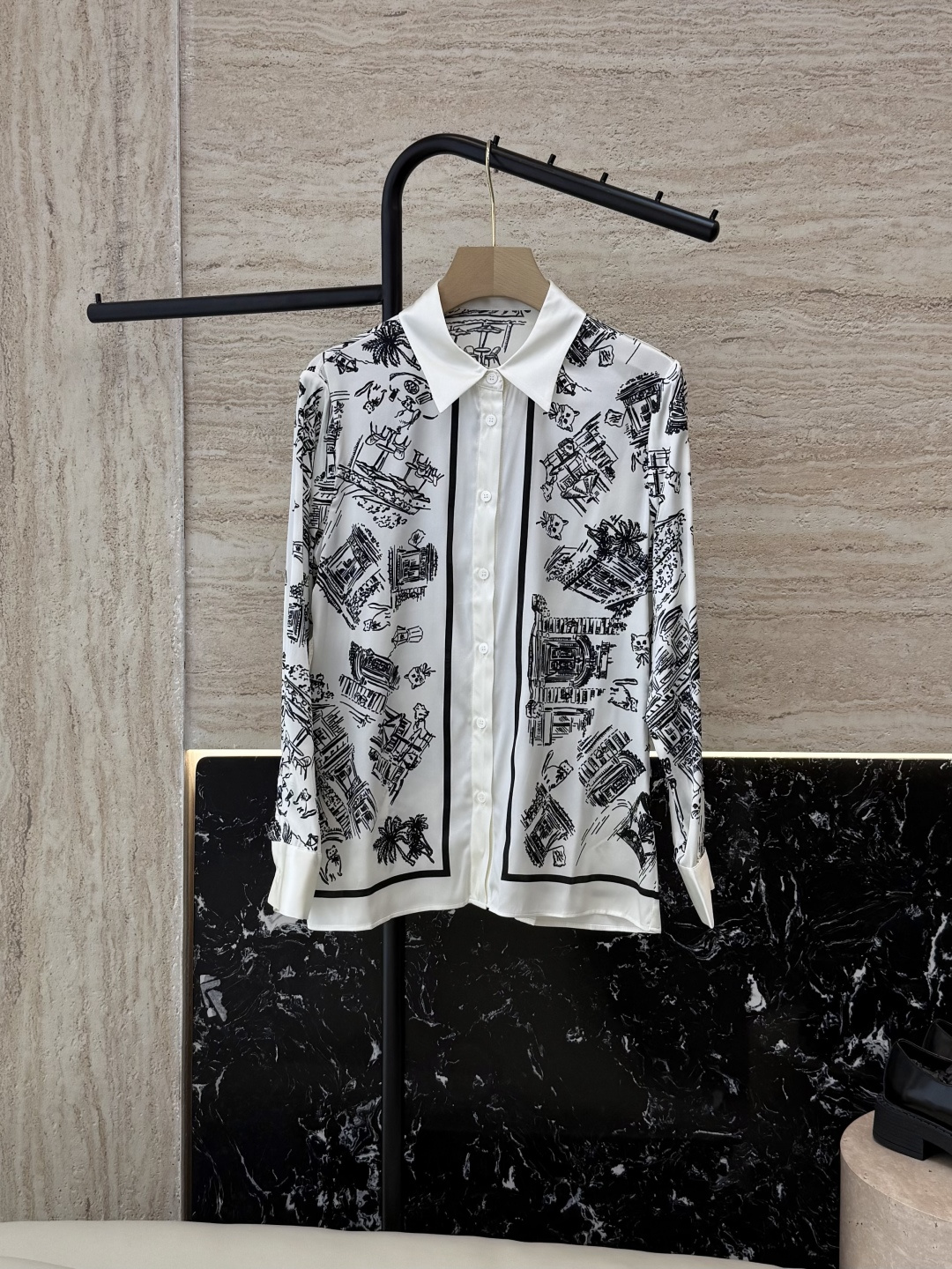 NO:545957,BS1001# new shirt Max silk positioning printed long-sleeved shirt 36/38/40/42,,shirts,real silk,alexander wang19860909BS1001#新款衬衫 Max 真丝 定位 印花长袖衬衫 36/38/40/42,,shirts,real silk,alexander wang,Women's clothing