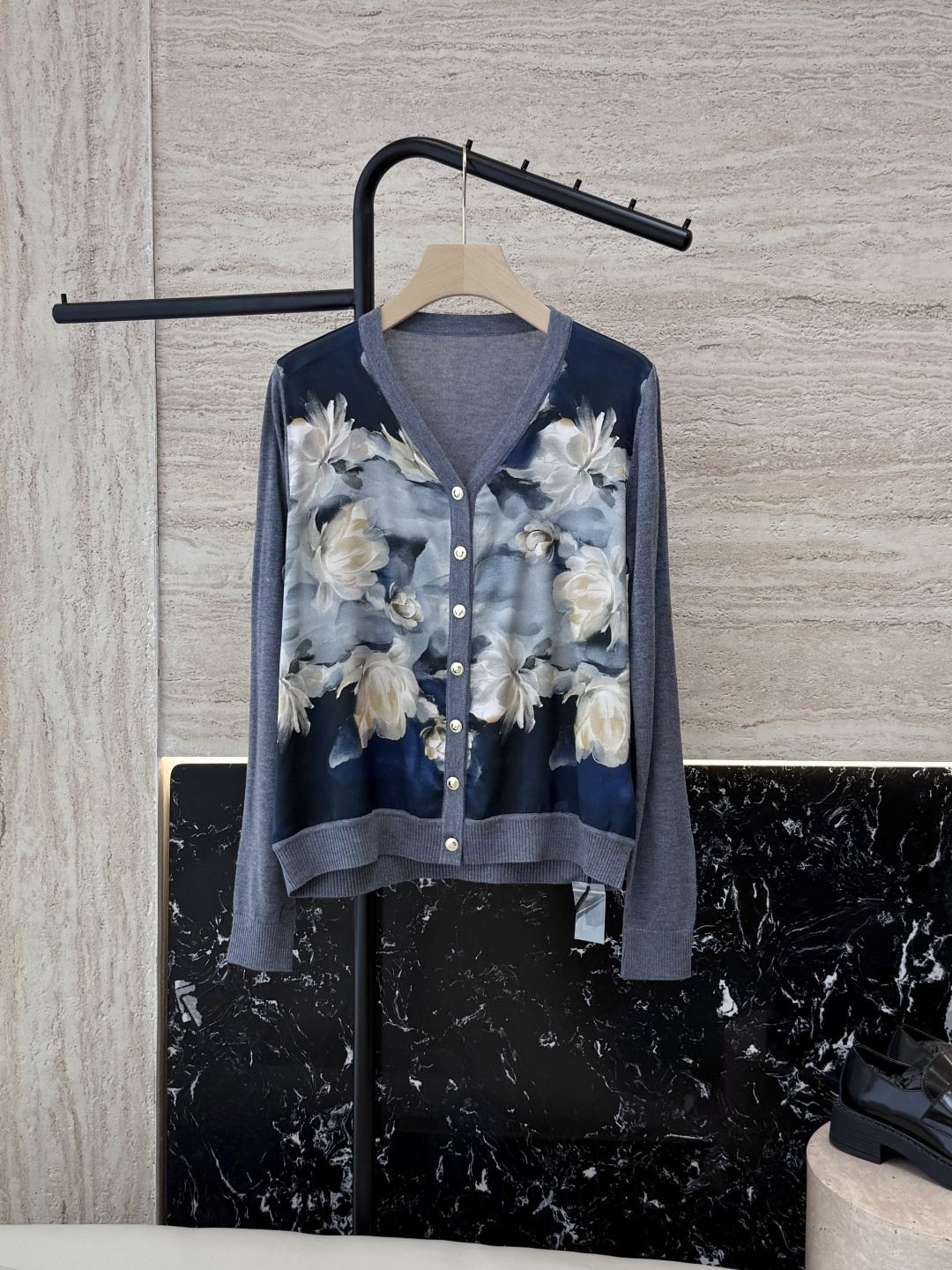 NO:545905,ZG035# new silk sweater H home Hermes 92 silk positioning printing silk knit sweater long sleeve MLXLXXL,,hermes,real silk,alexander wang19860909ZG035#新款真丝针织衫 H家 爱马仕 92真丝定位印花 拼绢针织衫 长袖 MLXLXXL,,hermes,real silk,alexander wang,Women's clothing