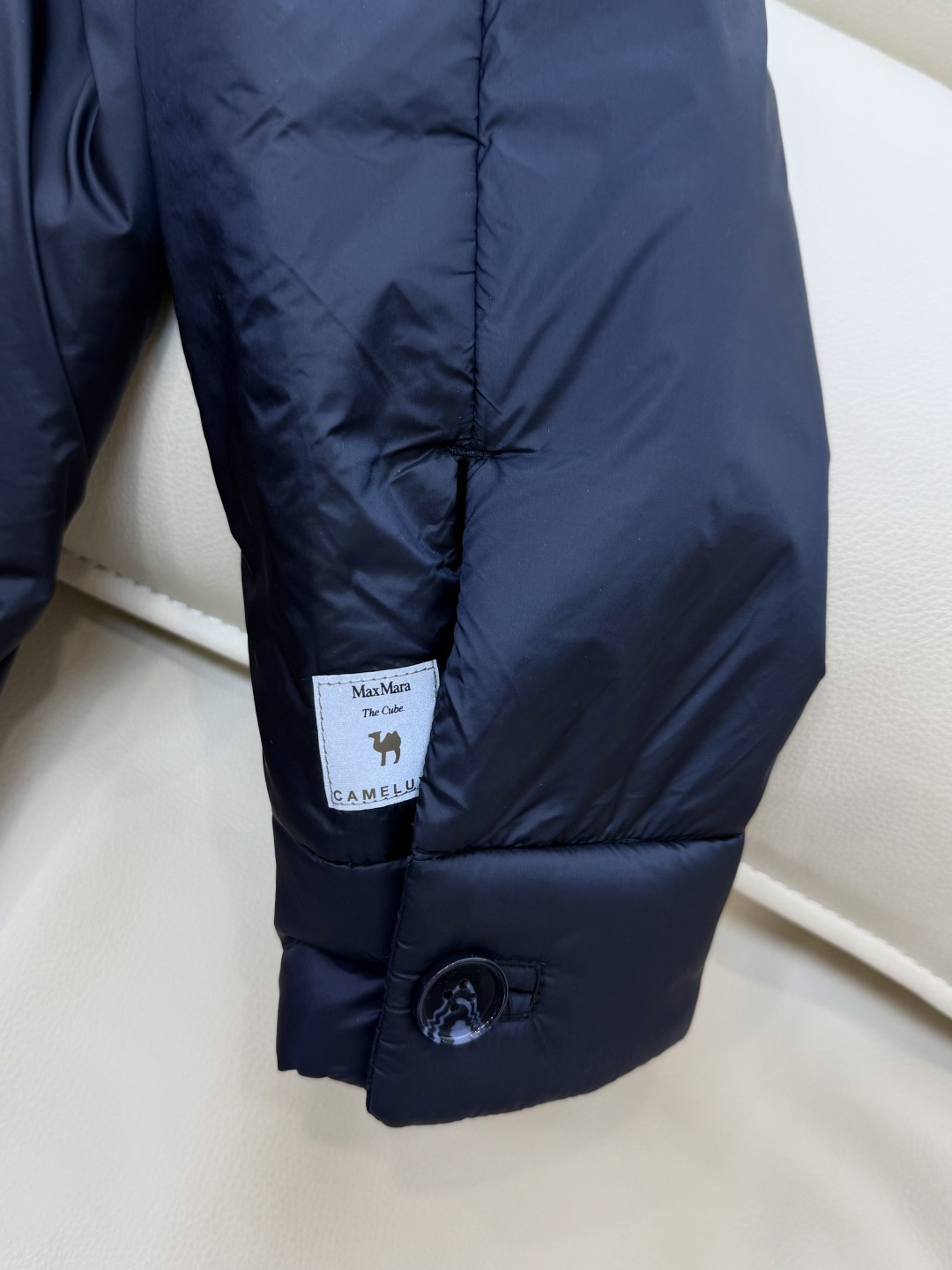 MX700#新款驼绒服⚠️🌾 Max 顶级版 48% 骆驼绒 4%桑蚕丝 进口面料 骆驼绒棉服 藏青色  38/40/4