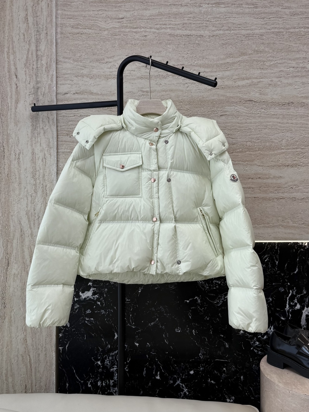 NO:547704,New down jacket with dust bag M418# Mon mask top version 90 white goose down jacket with hat mint green cherry blossom powder black size 1-2-3, Moncler, down jacket, hats, alexander wang19860909配防尘袋M418#新款羽绒服 Mon 蒙口 顶级版 90 白鹅绒 带帽长袖羽绒服 薄荷绿 樱花粉 黑色 1-2-3码,,Moncler,down jacket,hats,alexander wang,Women's clothing