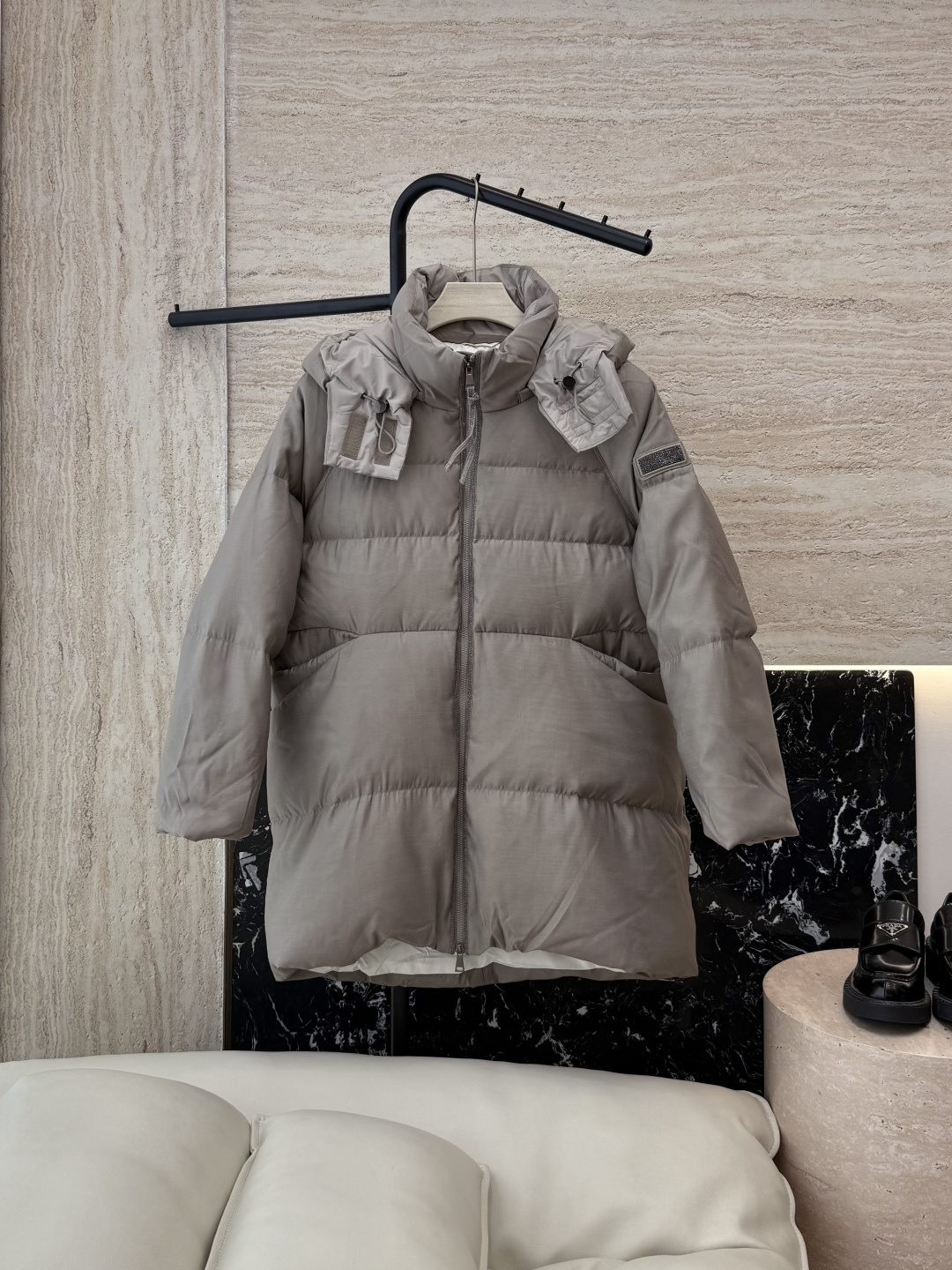 NO:567756,With dust bag M8386# new down jacket P BC unstandardized 90 white goose down puff quilt down jacket black khaki MLXL,,down jacket,alexander wang19860909配防尘袋M8386#新款羽绒服P BC 无标款 90 白鹅绒 泡芙 被子款 羽绒服 黑色 卡其色 MLXL,,down jacket,alexander wang,Women's clothing