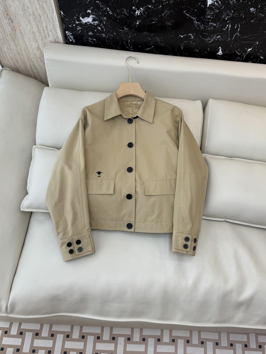 NO:590708,CX0157# New Jacket P Dior Little Bee Embroidery Long Sleeve Jacket Black Apricot SML,,dior,jackets & coats,jackets & coats,alexander wang19860909CX0157#新款外套P dior 小蜜蜂刺绣 长袖夹克外套 黑色 杏色 SML,,dior,jackets & coats,jackets & coats,alexander wang,Women's clothing