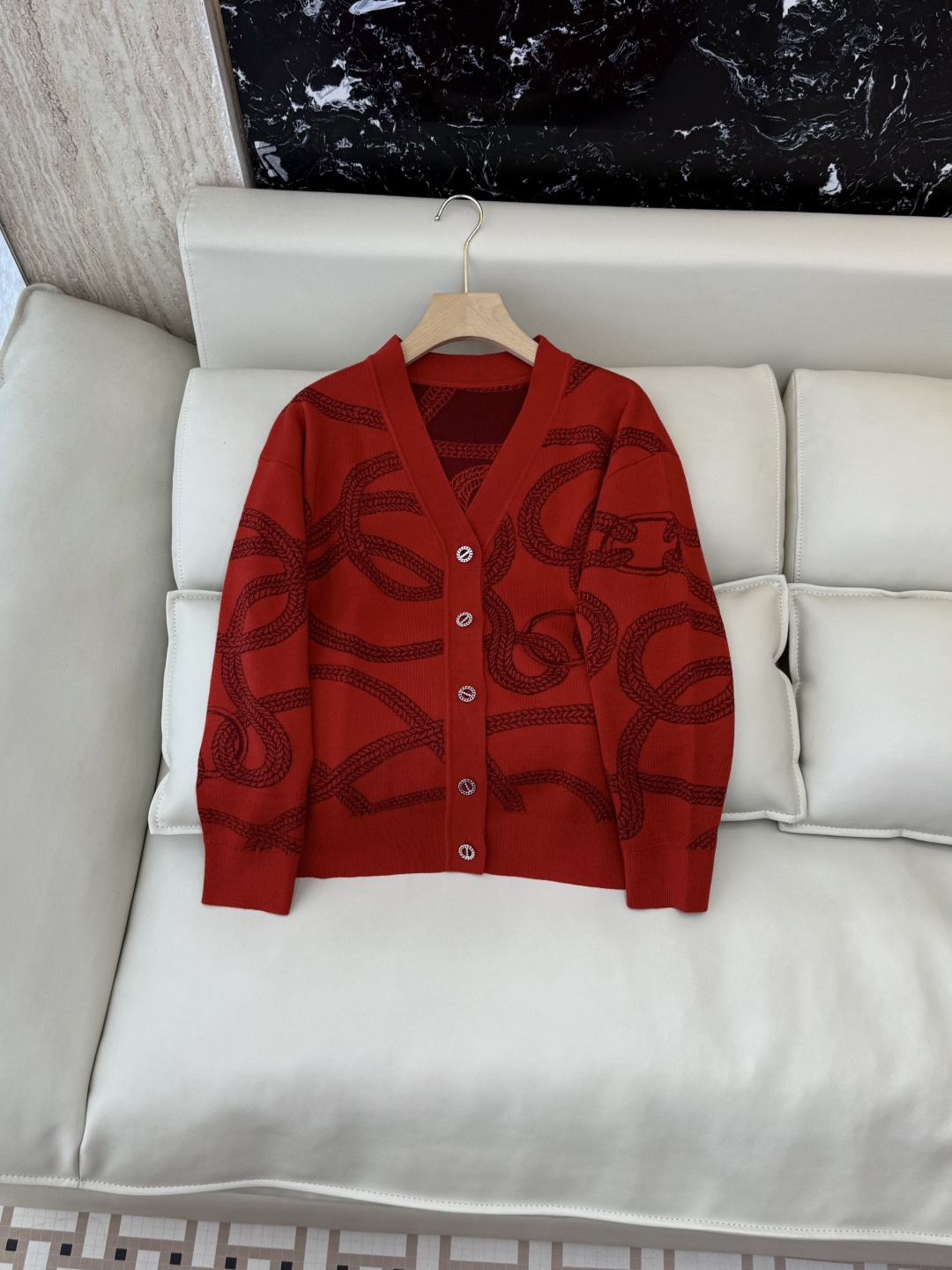 NO:590701,H32590#New Wool Knitting P H Home Hermes 20 Wool Cardigan Jacket Wool Sweater Black Red S-XL,,hermes,jackets & coats,alexander wang19860909H32590#新款羊毛针织P H家 爱马仕 20 羊毛 开衫外套 羊毛针织衫 黑色 红色 S-XL,,hermes,jackets & coats,alexander wang,Women's clothing