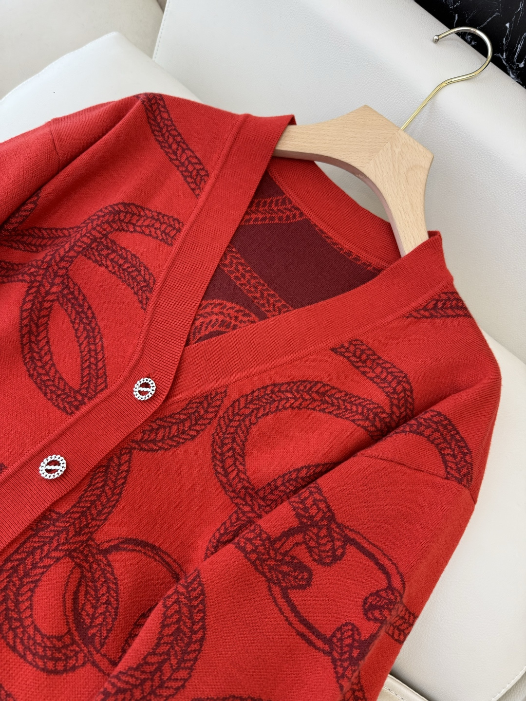 H32590#新款羊毛针织💕H家 爱马仕 20% 羊毛 开衫外套 羊毛针织衫 黑色 红色 S-XL