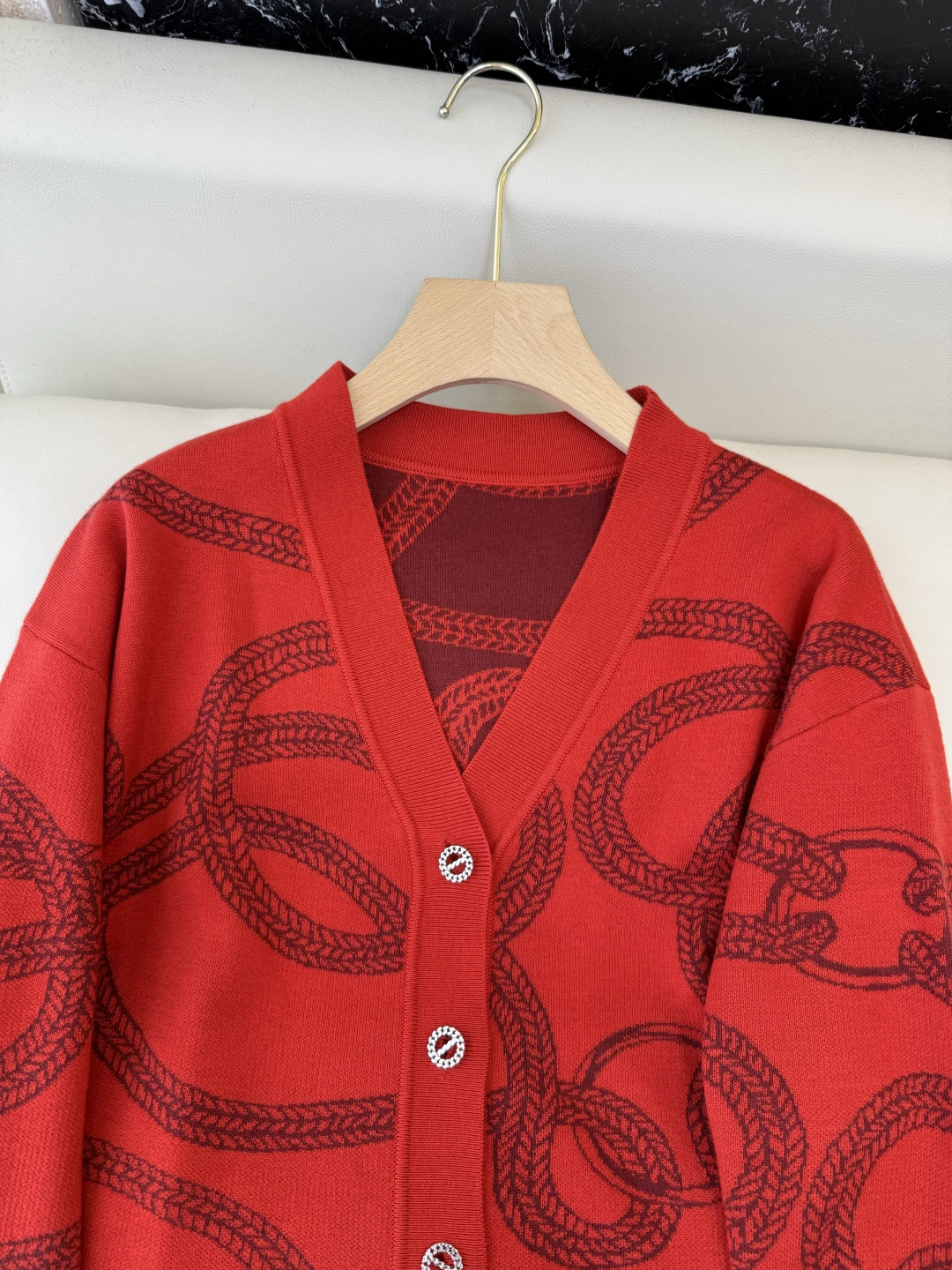 H32590#新款羊毛针织💕H家 爱马仕 20% 羊毛 开衫外套 羊毛针织衫 黑色 红色 S-XL