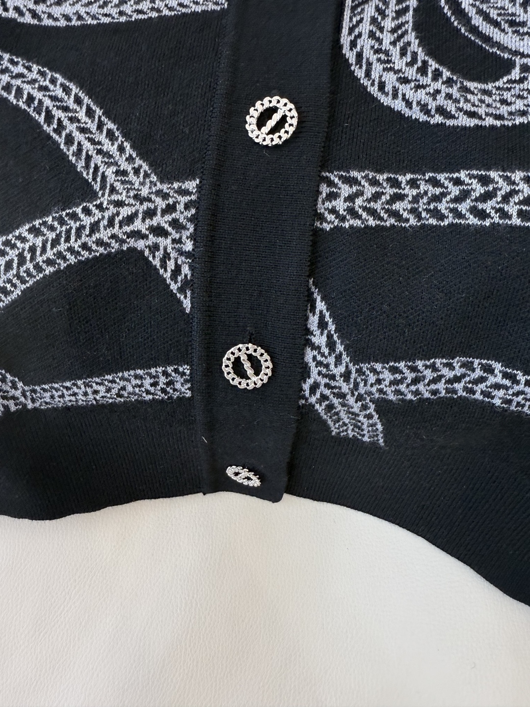 H32590#新款羊毛针织💕H家 爱马仕 20% 羊毛 开衫外套 羊毛针织衫 黑色 红色 S-XL