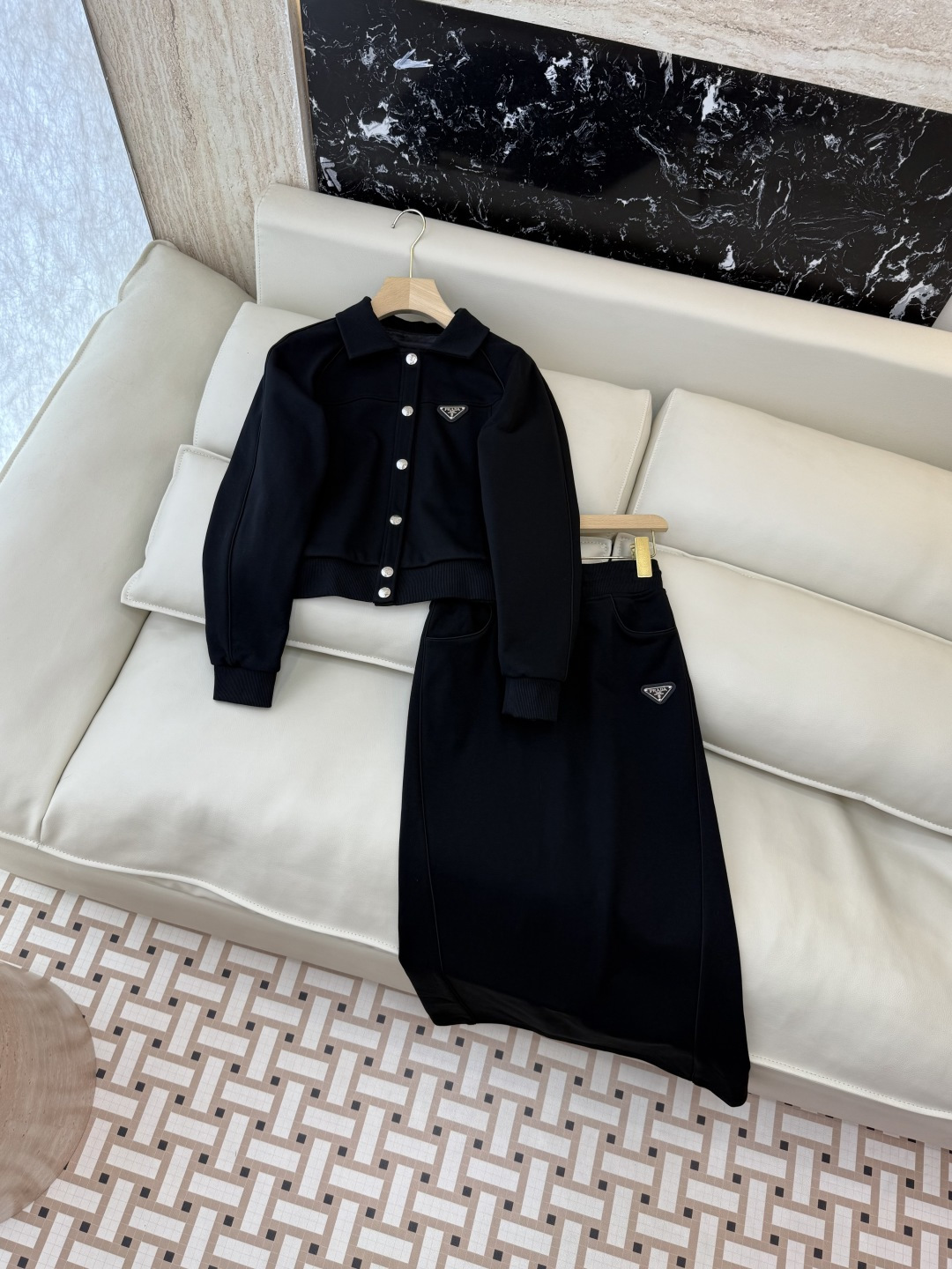 NO:590719,CX0155# New Suit Prada Triangle Small Lapel Jacket Long Skirt Suit Khaki Black SML,,prada,skirts,jackets & coats,alexander wang19860909CX0155#新款套装 Prada 三角标小翻领外套长半裙 套装 卡其色 黑色 SML,,prada,skirts,jackets & coats,alexander wang,Women's clothing