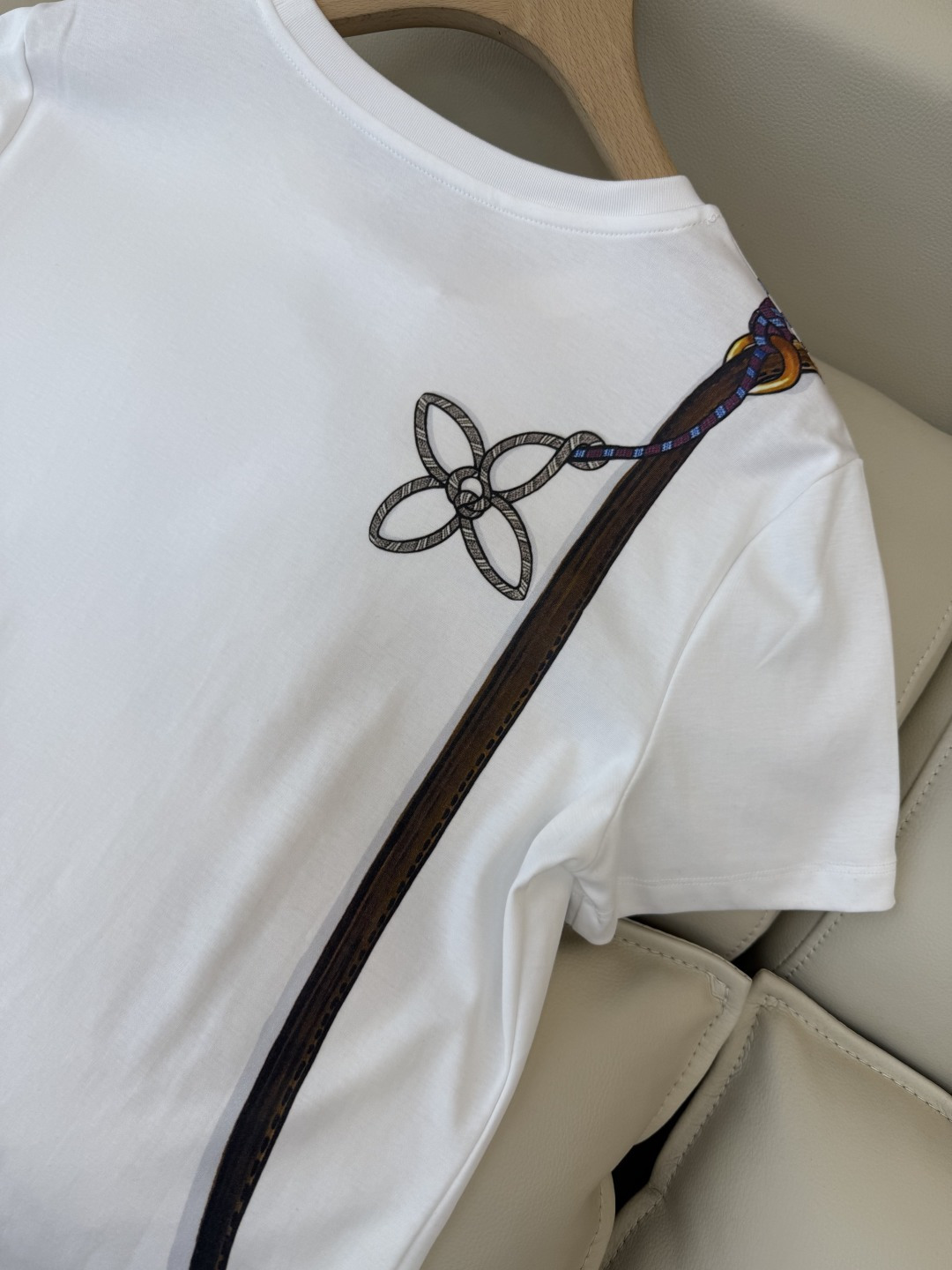 QG0127#新款长袖T恤‼️LV 经典老花字母包包印花 短袖T恤 SML