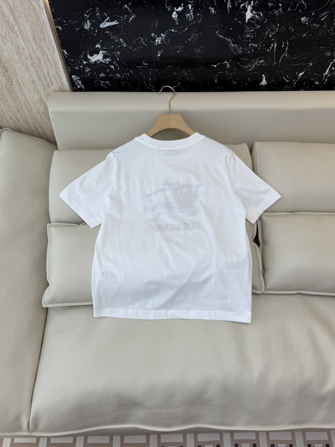 QG0128#新款长袖T恤‼️Bur 战马印花 经典款短袖T恤 白色 黑色 粉色 SML