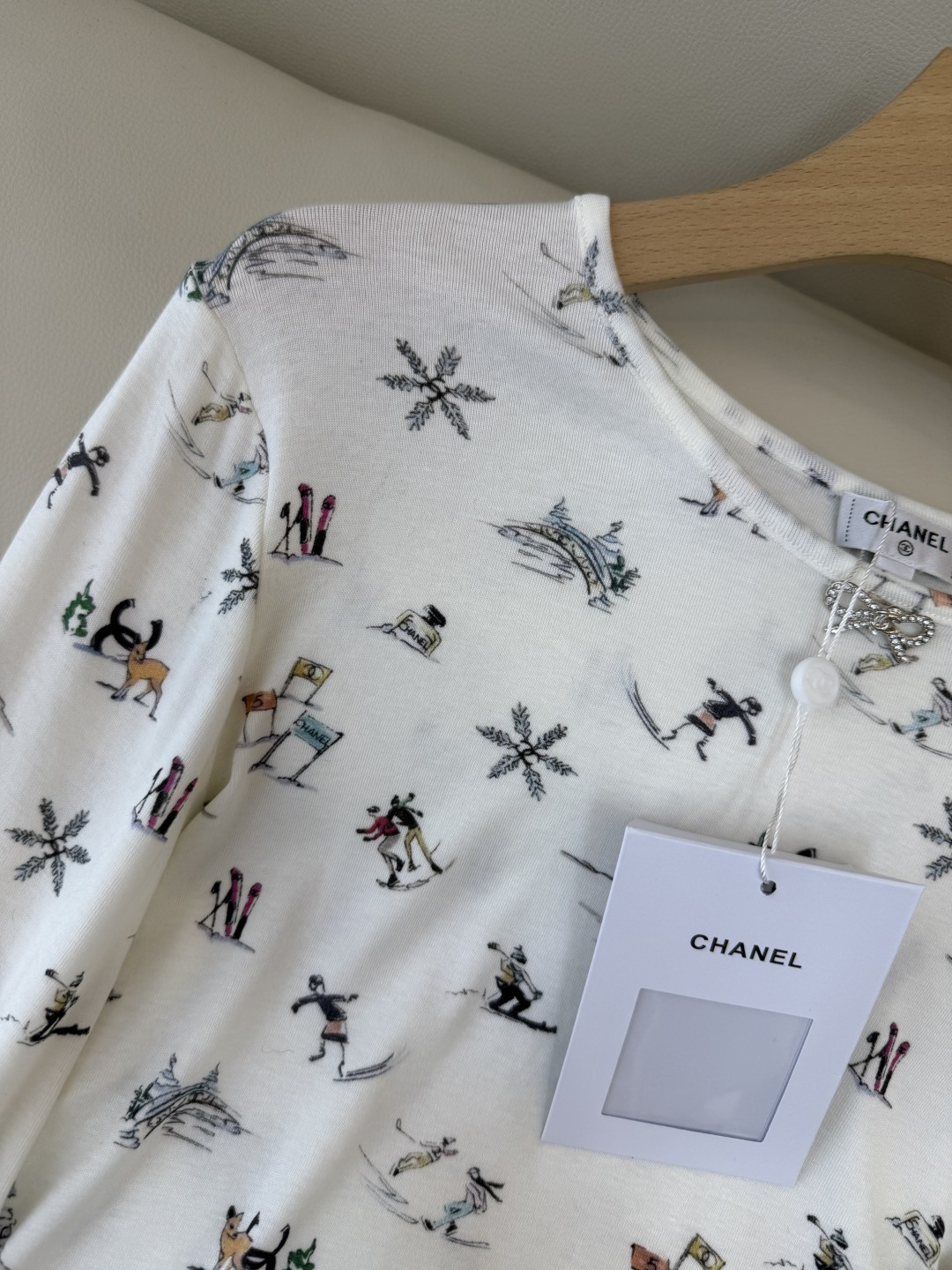 QG0125#新款长袖T恤‼️chanel 小香 滑雪⛷️印花 长袖T恤 SML