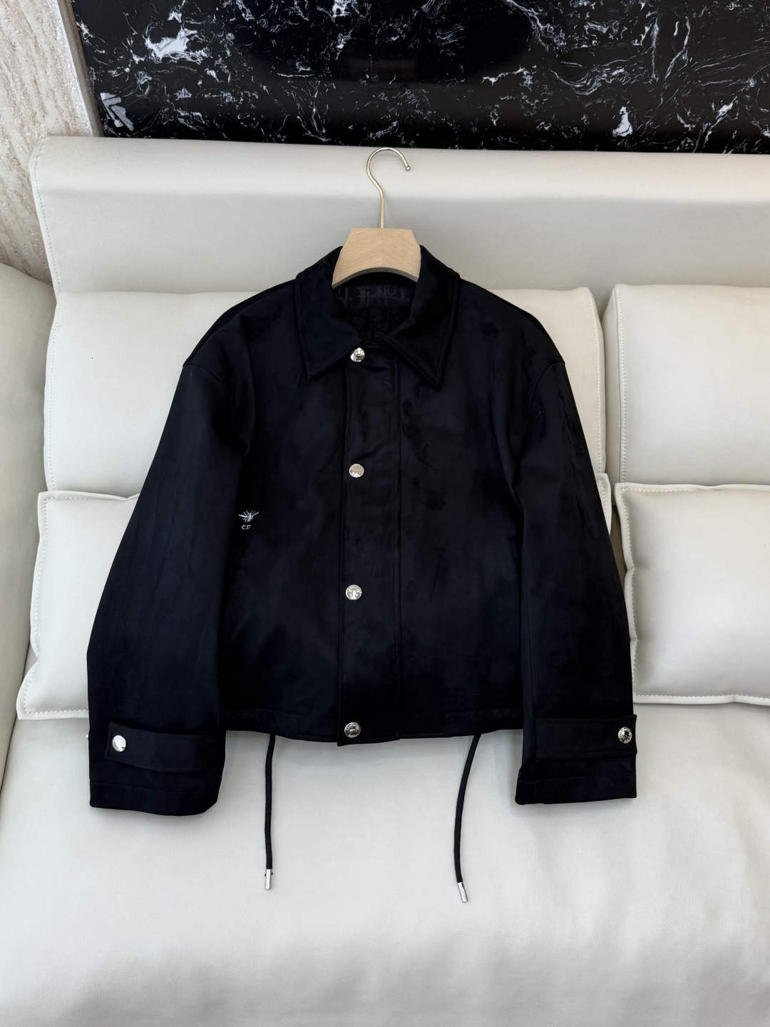 NO:622552,CX0169# New Jacket Dior Embroidered Bee Lapel Jacket Black Navy SML,,dior,jackets & coats,jackets & coats,alexander wang19860909CX0169#新款外套 Dior 刺绣小蜜蜂 翻领夹克外套 黑色 藏青色 SML,,dior,jackets & coats,jackets & coats,alexander wang,Women's clothing
