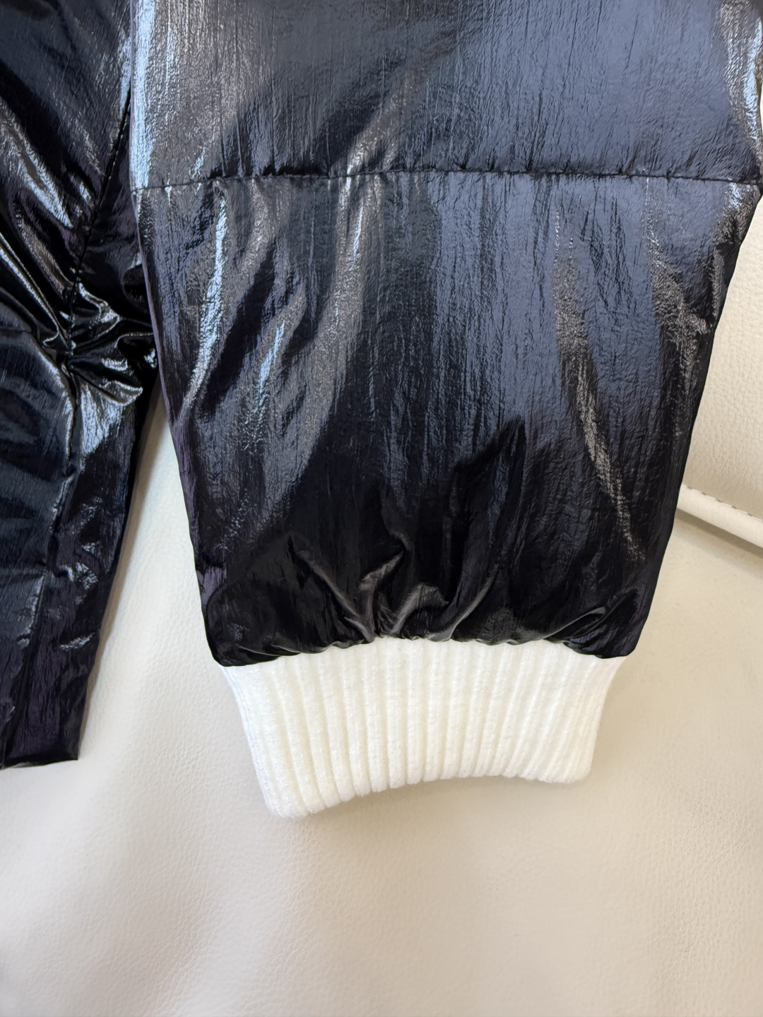 QGL036#新款羽绒服💕Chanel Coco 钉珠 羊绒拼接 羽绒服 黑色 白色 36/38/40