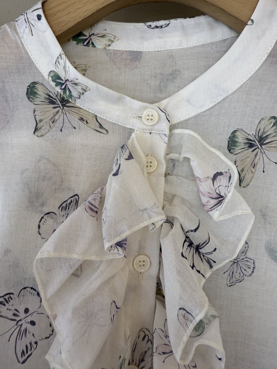 BS1053#新款上衣。Dior 新款蝴蝶印花 长衬衫100%棉 36-42 码