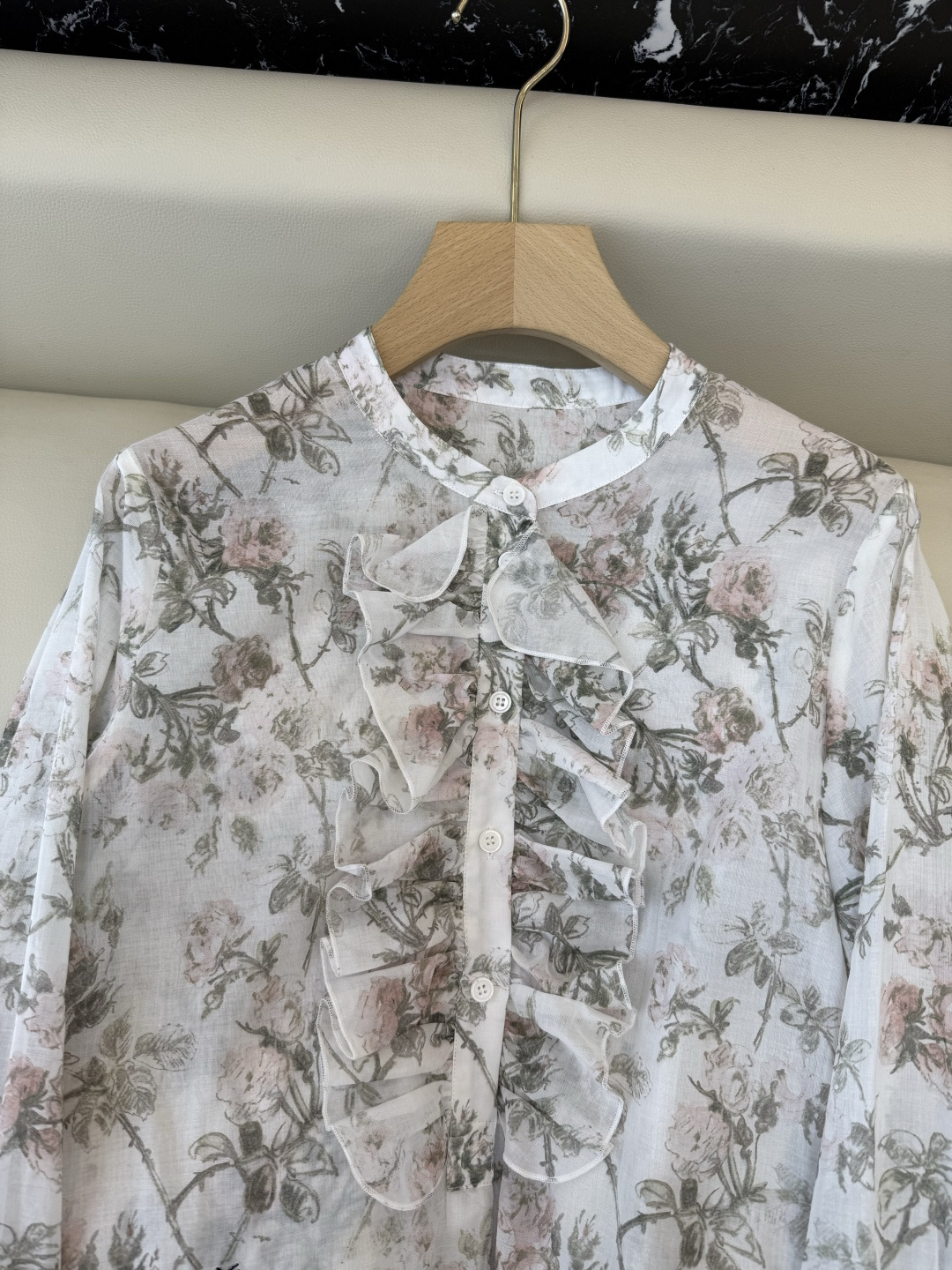 BS1052#新款上衣。Dior 新款花卉长衬衫100%棉 36-42 码