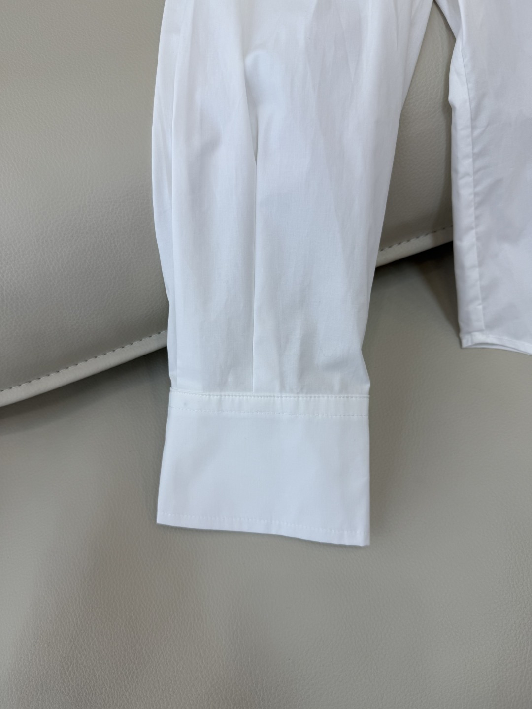 BS1021#新款衬衫💕BC 链条装饰 长袖棉料衬衫 蓝色 白色 36-42