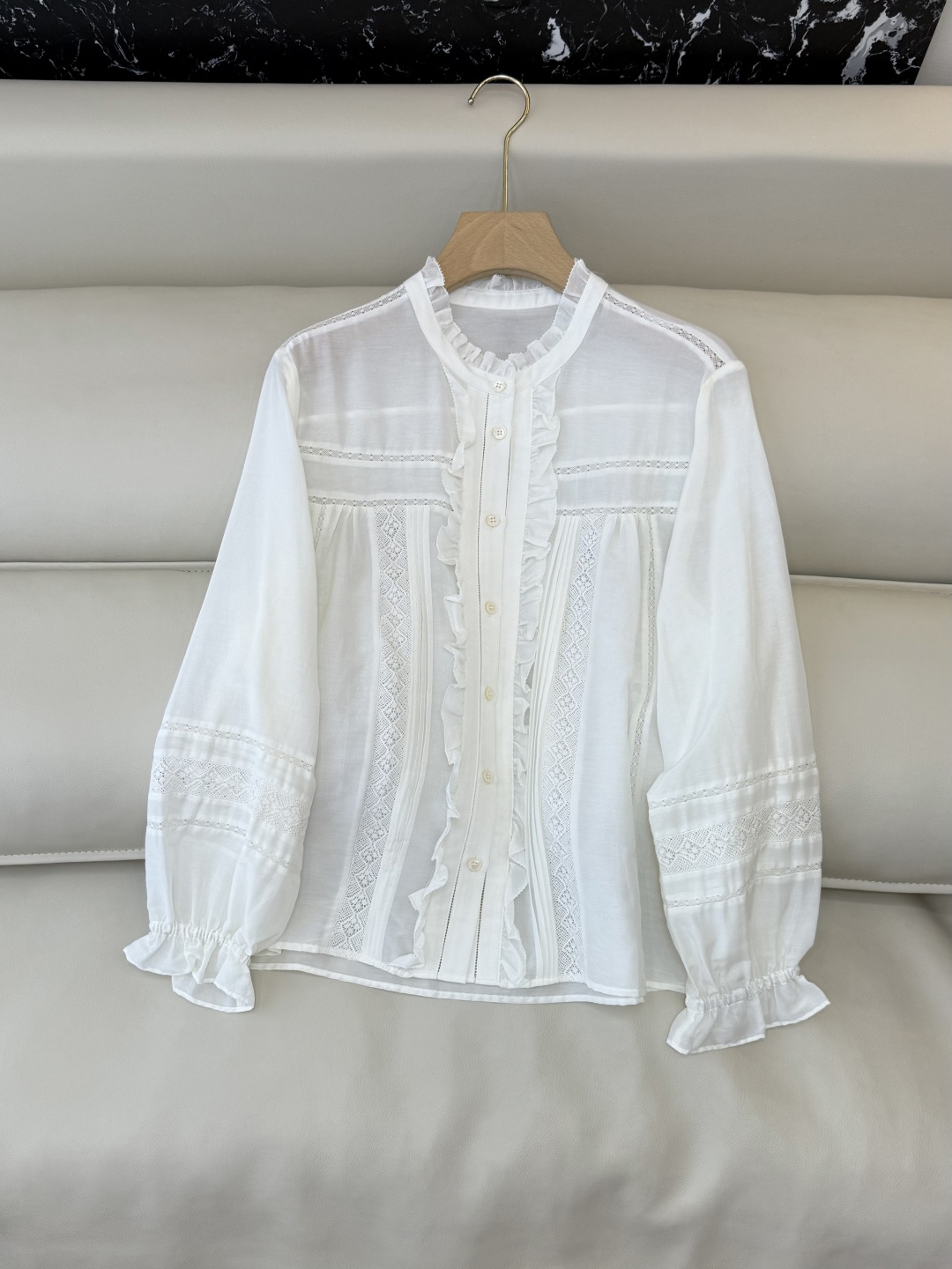 NO:655453,BS1036# New shirt P 30 silk cotton long-sleeved hollow embroidered shirt off-white SMLXL,,shirts,real silk,alexander wang19860909BS1036#新款衬衫P 30 真丝棉 长袖镂空绣花衬衫 米白色 SMLXL,,shirts,real silk,alexander wang,Women's clothing