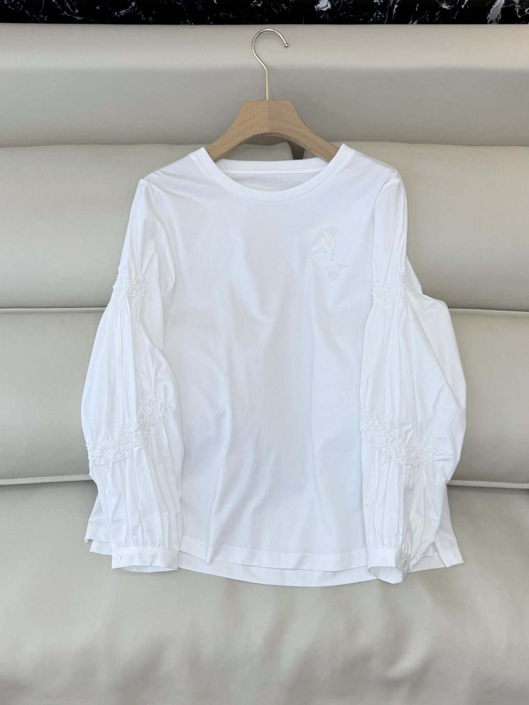 NO:655442,BS1026# New Top Puff Sleeve Long Sleeve Top White SMLXL,,alexander wang19860909BS1026#新款上衣 泡泡袖 长袖上衣 白色 SMLXL,,alexander wang,Women's clothing