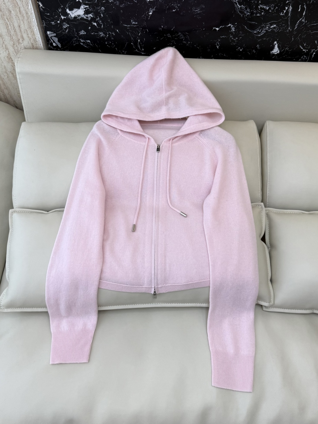 NO:657073,DM002# New sweater LP hooded cashmere long-sleeved cashmere sweater black pink white ML,,loro piana,sweaters,hats,alexander wang19860909DM002#新款毛衣 LP 带帽 山羊绒 长袖羊绒毛衣 黑色 粉色 白色 ML,,loro piana,sweaters,hats,alexander wang,Women's clothing