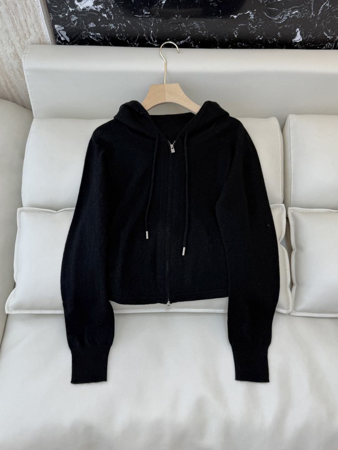 NO:657078,DM002# New sweater P LP hooded cashmere long-sleeved cashmere sweater black pink white ML,,loro piana,sweaters,hats,alexander wang19860909DM002#新款毛衣P LP 带帽 山羊绒 长袖羊绒毛衣 黑色 粉色 白色 ML,,loro piana,sweaters,hats,alexander wang,Women's clothing