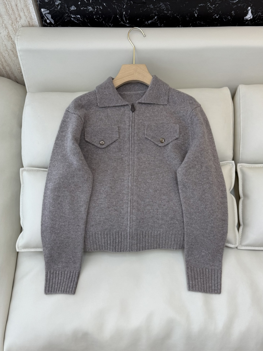 NO:657061,410DM004# New Sweater L Cashmere Long Sleeve Sweater Zipper Jacket White Brown Oatmeal M L,,loro piana,jackets & coats,sweaters,alexander wang19860909410DM004#新款毛衣 L 山羊绒 长袖毛衣 拉链外套 白色 咖色 燕麦色 M L,,loro piana,jackets & coats,sweaters,alexander wang,Women's clothing