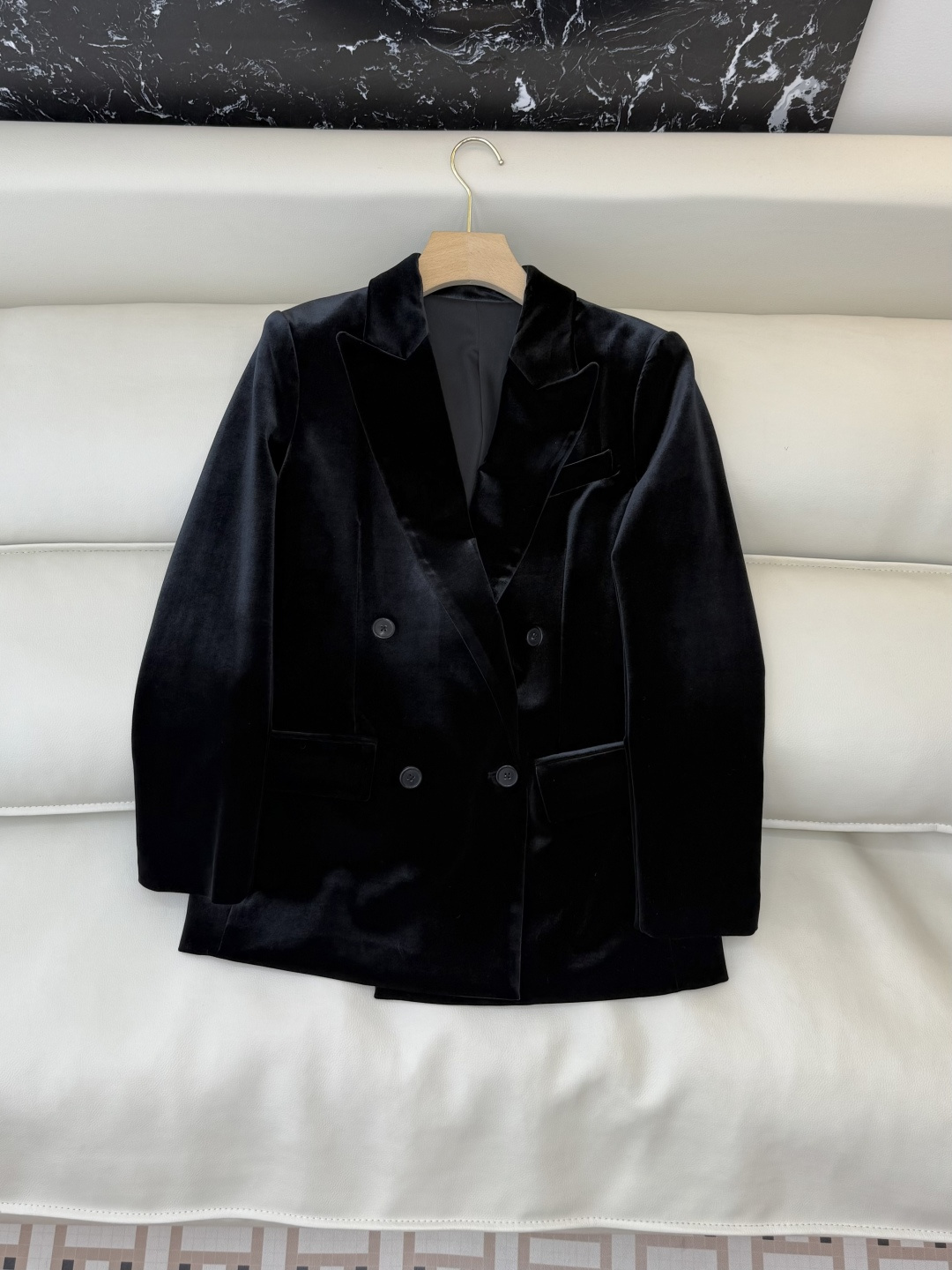 NO:658127,XZ0140#New Jacket P YSL Velvet Double-breasted Suit Jacket Black SMLXL,,saint laurent,jackets & coats,business suit,alexander wang19860909XZ0140#新款外套P YSL 丝绒双排扣 西装外套 黑色 SMLXL,,saint laurent,jackets & coats,business suit,alexander wang,Women's clothing