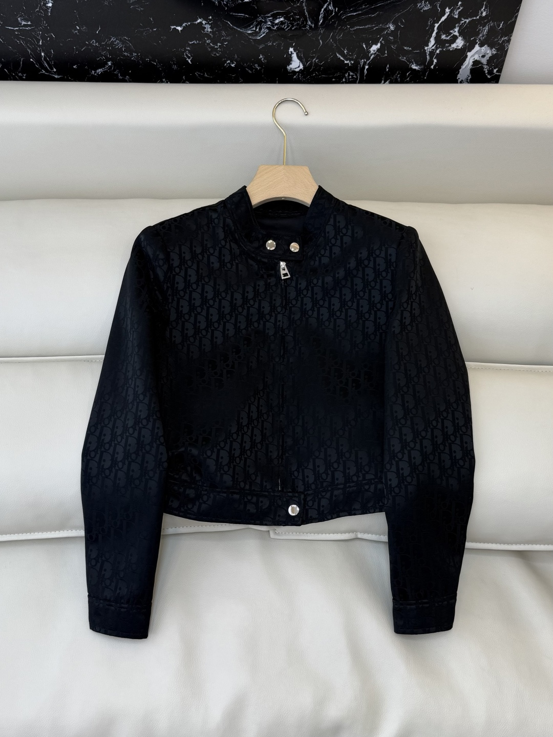 NO:658123,XZ0136# New Jacket P Dior Jacquard Dark Pattern Acetate Fabric Long Sleeve Zipper Jacket Black White SMLXL,,dior,jackets & coats,alexander wang19860909XZ0136#新款外套P Dior 提花暗纹 醋酸面料 长袖拉链外套 黑色 白色 SMLXL,,dior,jackets & coats,alexander wang,Women's clothing