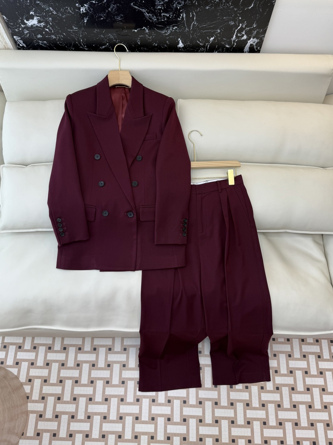 NO:658136,XZ0133#New Suit YSL 50 Wool Blazer Pants Suit Burgundy S-XL,,saint laurent,jackets & coats,business suit,alexander wang19860909XZ0133#新款套装 YSL 50 羊毛西装外套长裤套装 酒红色 S-XL,,saint laurent,jackets & coats,business suit,alexander wang,Women's clothing