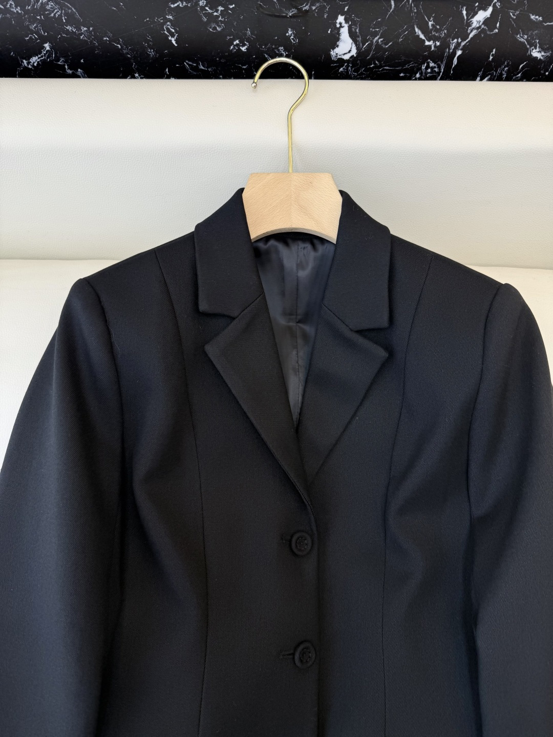 XZ0131#新款外套🌾Dior 10% 羊毛 一排扣 修身显瘦 长袖西装外套 黑色 米白色 36-42