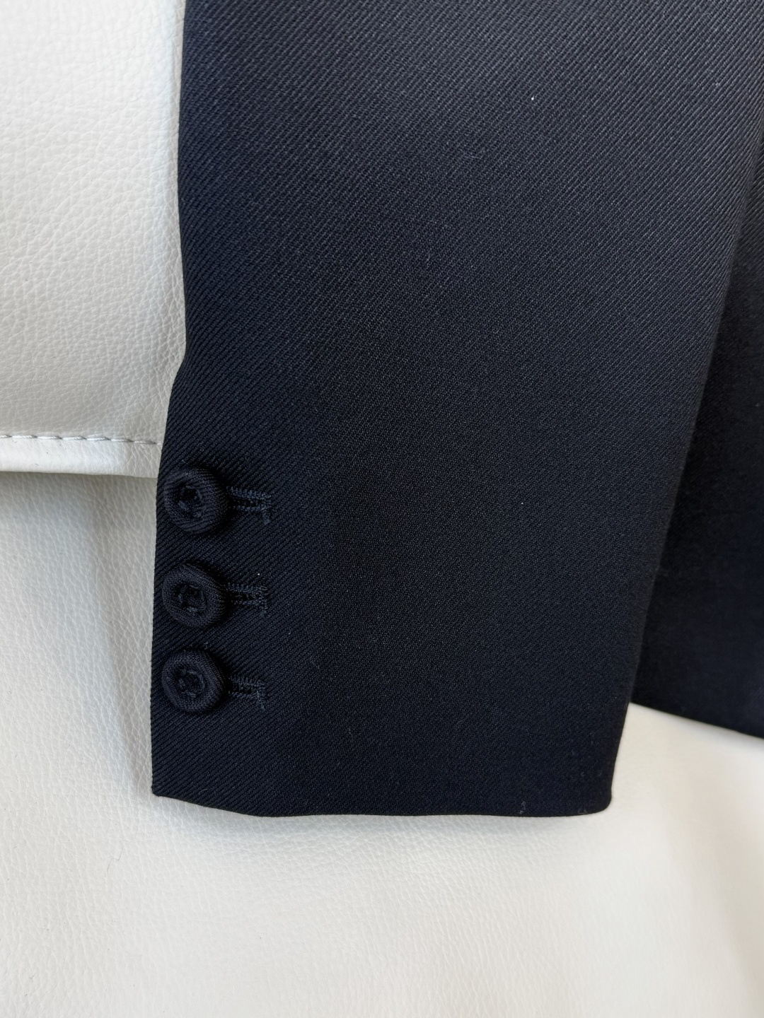 XZ0131#新款外套🌾Dior 10% 羊毛 一排扣 修身显瘦 长袖西装外套 黑色 米白色 36-42