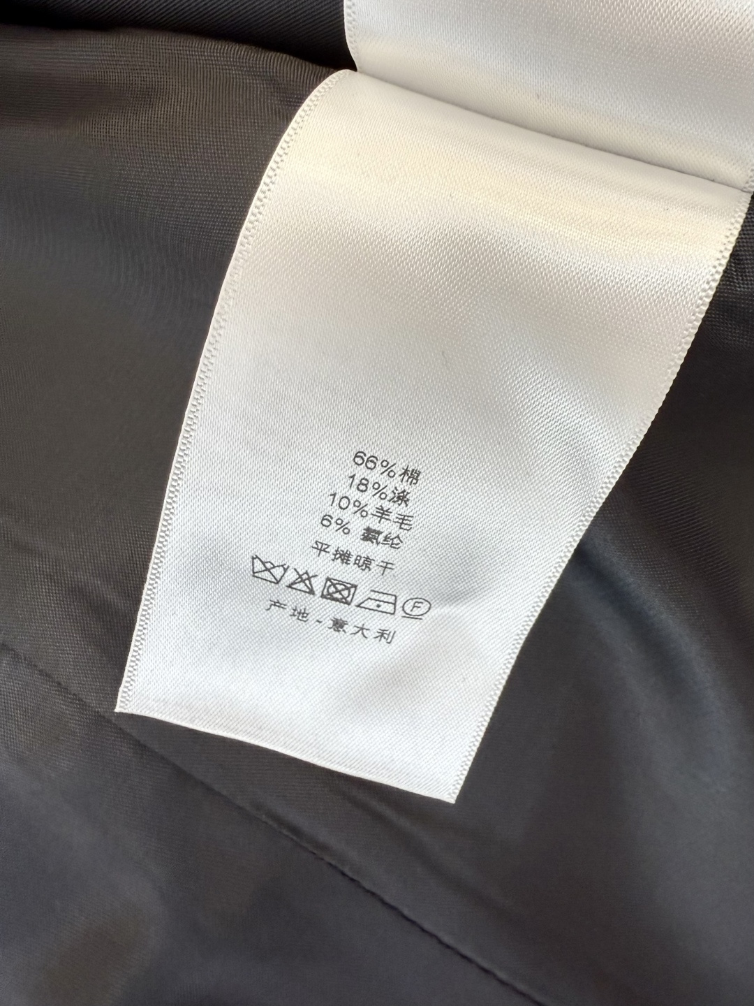 XZ0131#新款外套🌾Dior 10% 羊毛 一排扣 修身显瘦 长袖西装外套 黑色 米白色 36-42