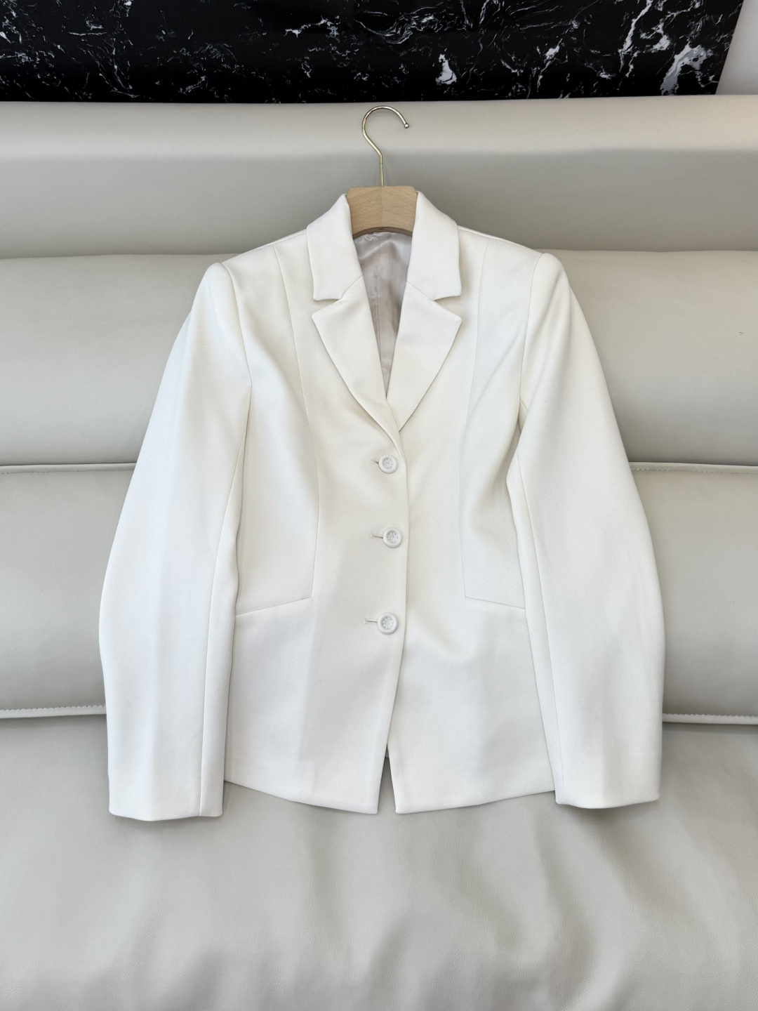 NO:656957,XZ0131# New Jacket P Dior 10 wool one-breasted slim fit long-sleeved suit jacket black off-white 36-42,,dior,jackets & coats,business suit,alexander wang19860909XZ0131#新款外套P Dior 10 羊毛 一排扣 修身显瘦 长袖西装外套 黑色 米白色 36-42,,dior,jackets & coats,business suit,alexander wang,Women's clothing