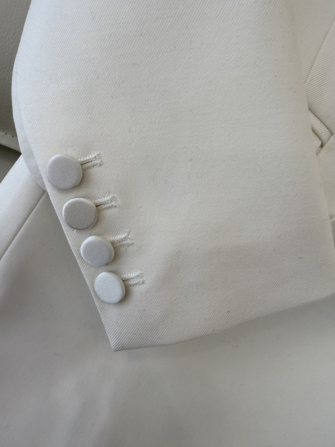 XZ0137#新款外套🌾YSL 天使之翼造型领 80%羊毛 双排扣 长款 西装外套 黑色 白色 SMLX