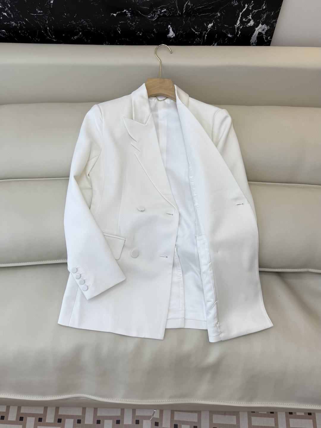 XZ0137#新款外套🌾YSL 天使之翼造型领 80%羊毛 双排扣 长款 西装外套 黑色 白色 SMLX