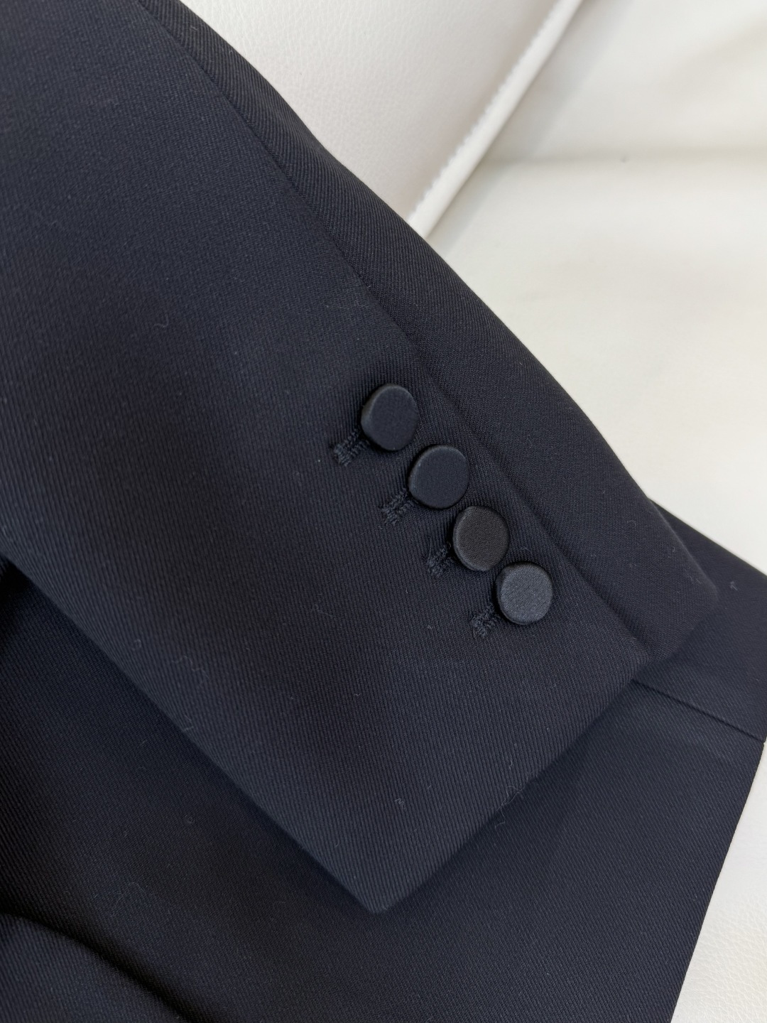 XZ0137#新款外套🌾YSL 天使之翼造型领 80%羊毛 双排扣 长款 西装外套 黑色 白色 SMLX