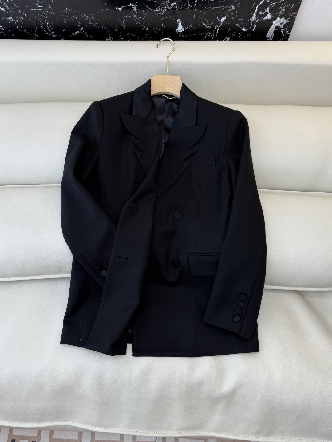 XZ0137#新款外套🌾YSL 天使之翼造型领 80%羊毛 双排扣 长款 西装外套 黑色 白色 SMLX