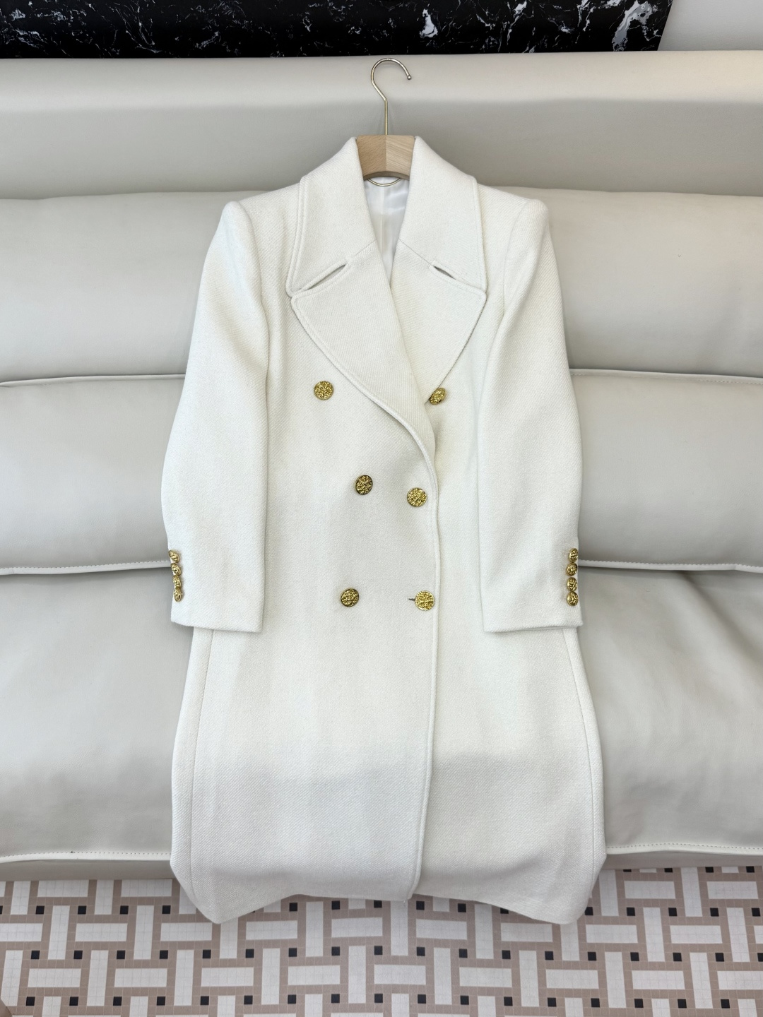 NO:658117,XZ0139# New Jacket P Celine sheep wool double-breasted gold buckle long suit jacket black off-white SMLXL,,celine,jackets & coats,business suit,alexander wang19860909XZ0139#新款外套P Celine 绵羊毛 双排扣 金扣 长款 西装外套 黑色 米白色 SMLXL,,celine,jackets & coats,business suit,alexander wang,Women's clothing