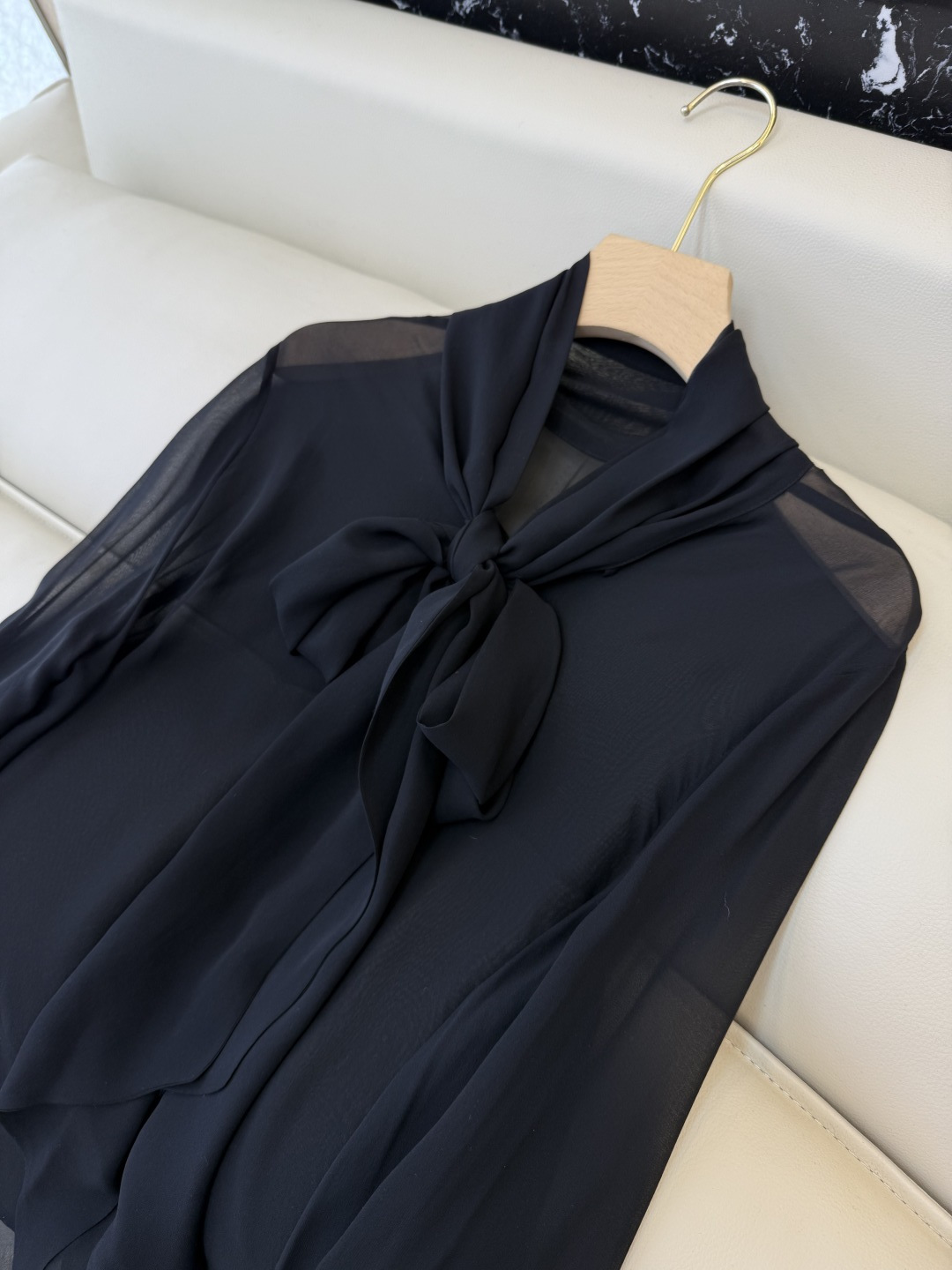 XZ0126#新款衬衫🌾YSL 100% 真丝 蝴蝶结 长袖衬衫 黑色 波点色 SMLXL