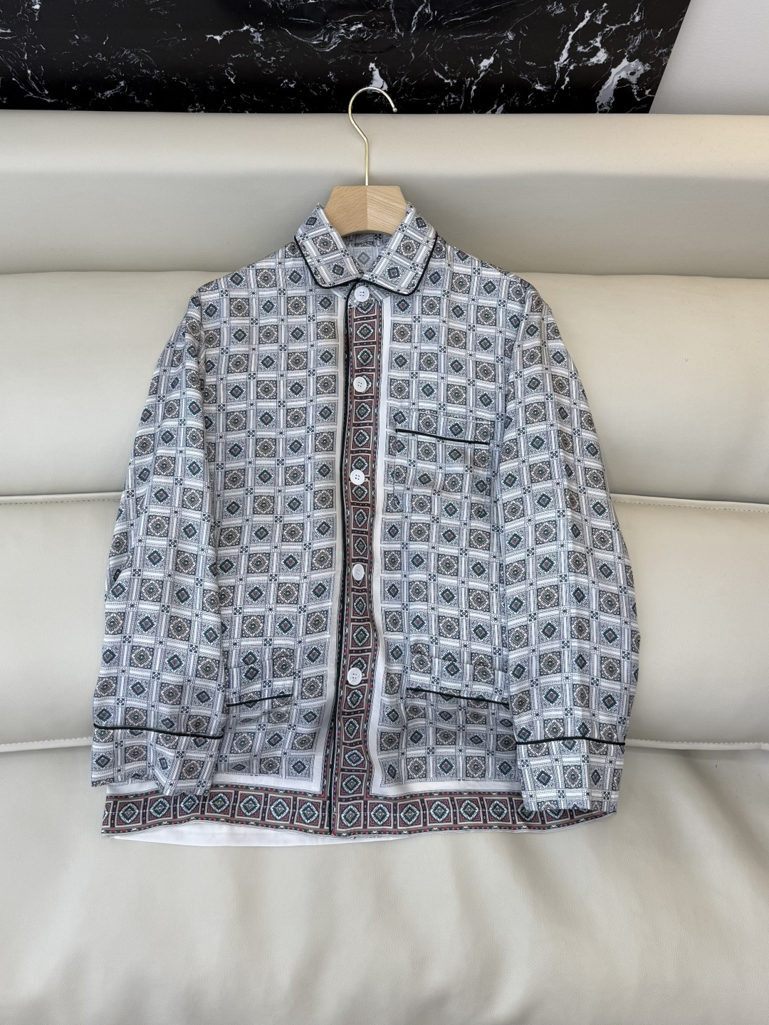 NO:657053,QD7846# New shirt LP top version silk printed long-sleeved shirt 36-42,,loro piana,shirts,real silk,alexander wang19860909QD7846#新款衬衫 LP 顶级版 真丝印花长袖衬衫 36-42,,loro piana,shirts,real silk,alexander wang,Women's clothing