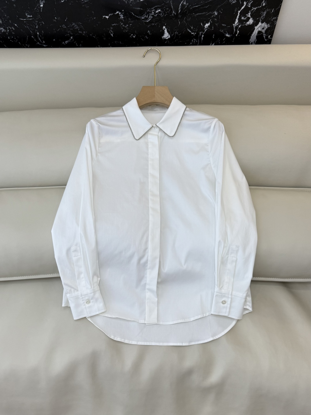 NO:657019,QD7948# new shirt BC cotton chain decorative collar long-sleeved shirt lotus root white SMLXL,,shirts, 19860909QD7948#新款衬衫 BC 棉 链条装饰领 长袖衬衫 藕色 白色 SMLXL,,shirts, ,Women's clothing