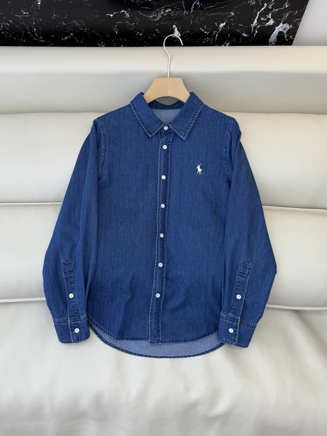 NO:658035,CY067# new shirt P polo stretch denim cotton long sleeve embroidered logo shirt blue SML,,shirts,alexander wang19860909CY067#新款衬衫P polo 弹力牛仔棉 长袖绣logo 衬衫 蓝色 SML,,shirts,alexander wang,Women's clothing