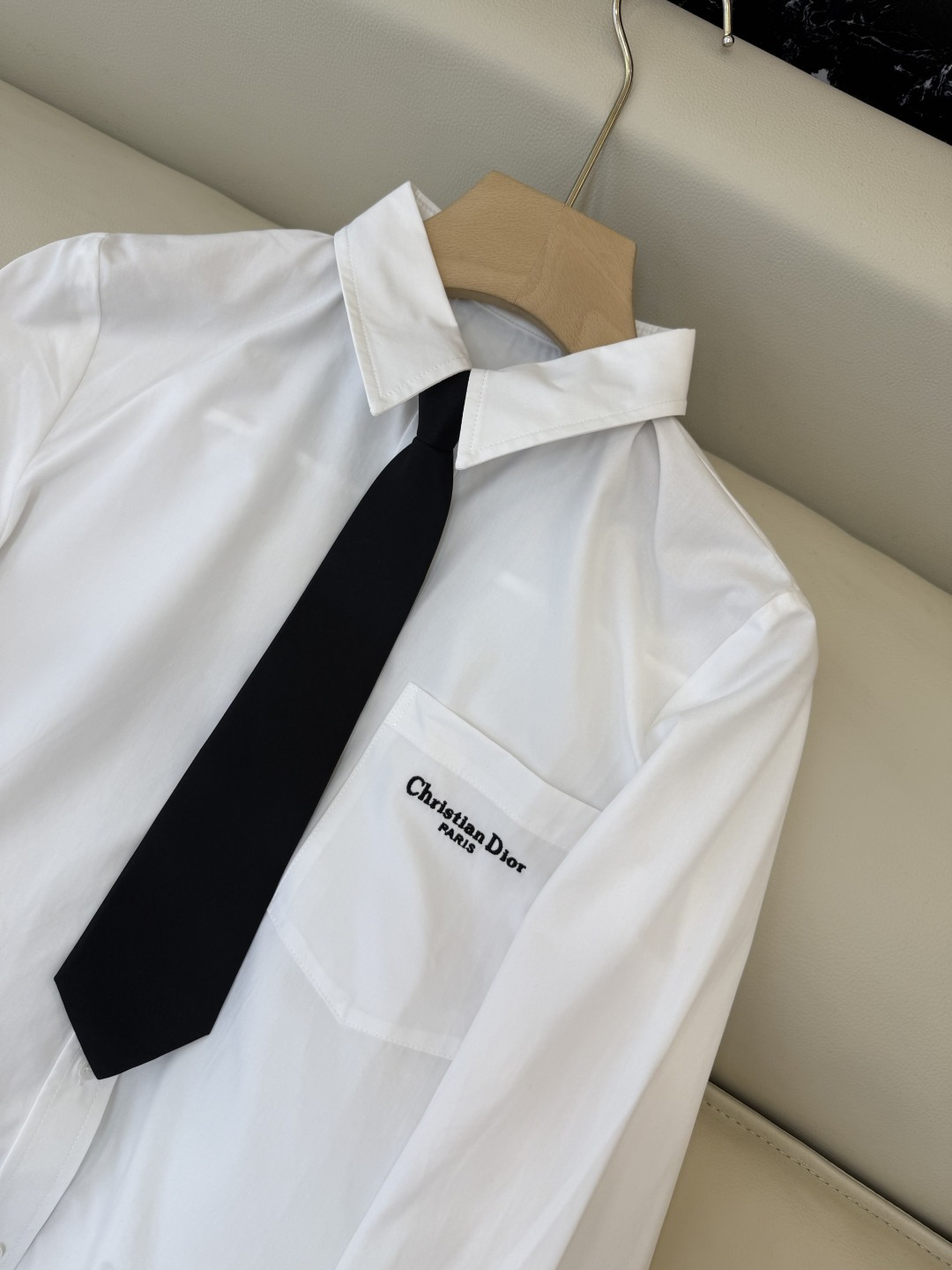 CY076#新款衬衫。Dior 小蜜蜂 绣花logo 长款纯棉衬衫 白色 SML