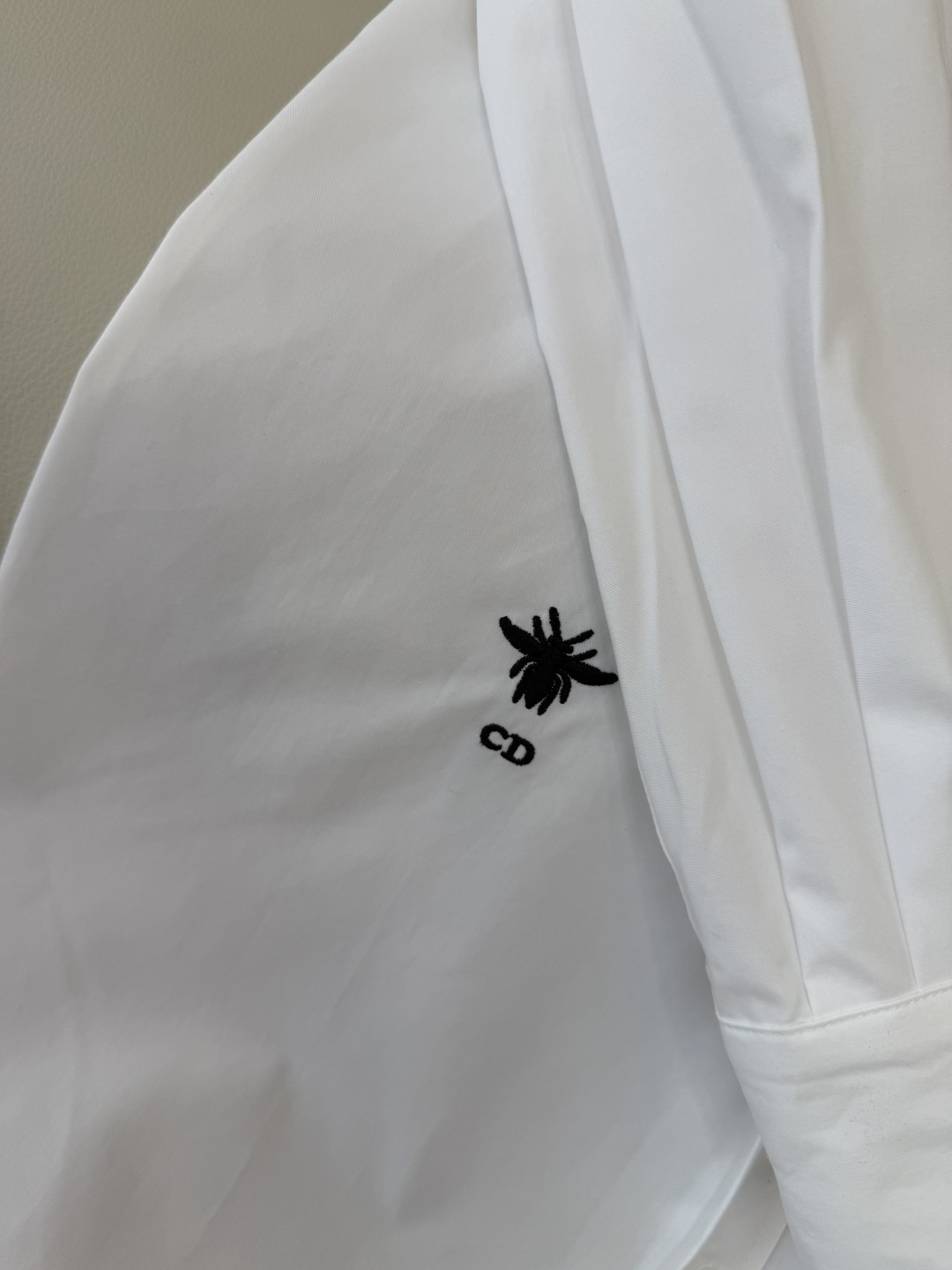 CY076#新款衬衫。Dior 小蜜蜂 绣花logo 长款纯棉衬衫 白色 SML