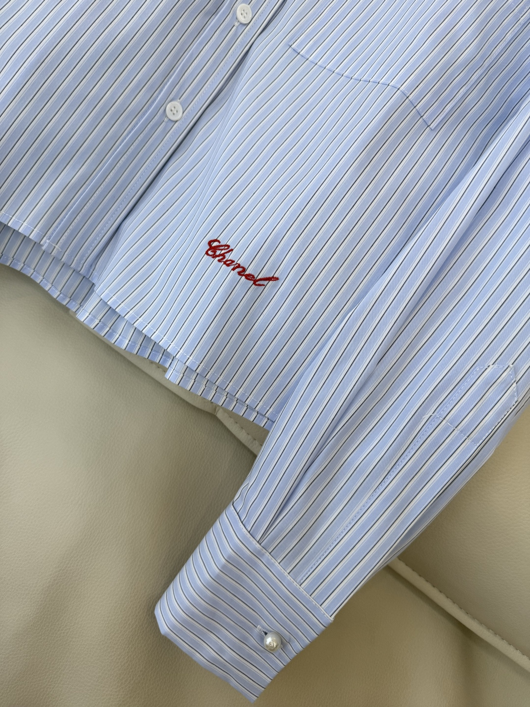 CY069#新款衬衫。chanel 绣字母 短款 纯棉衬衫 蓝条纹 SML