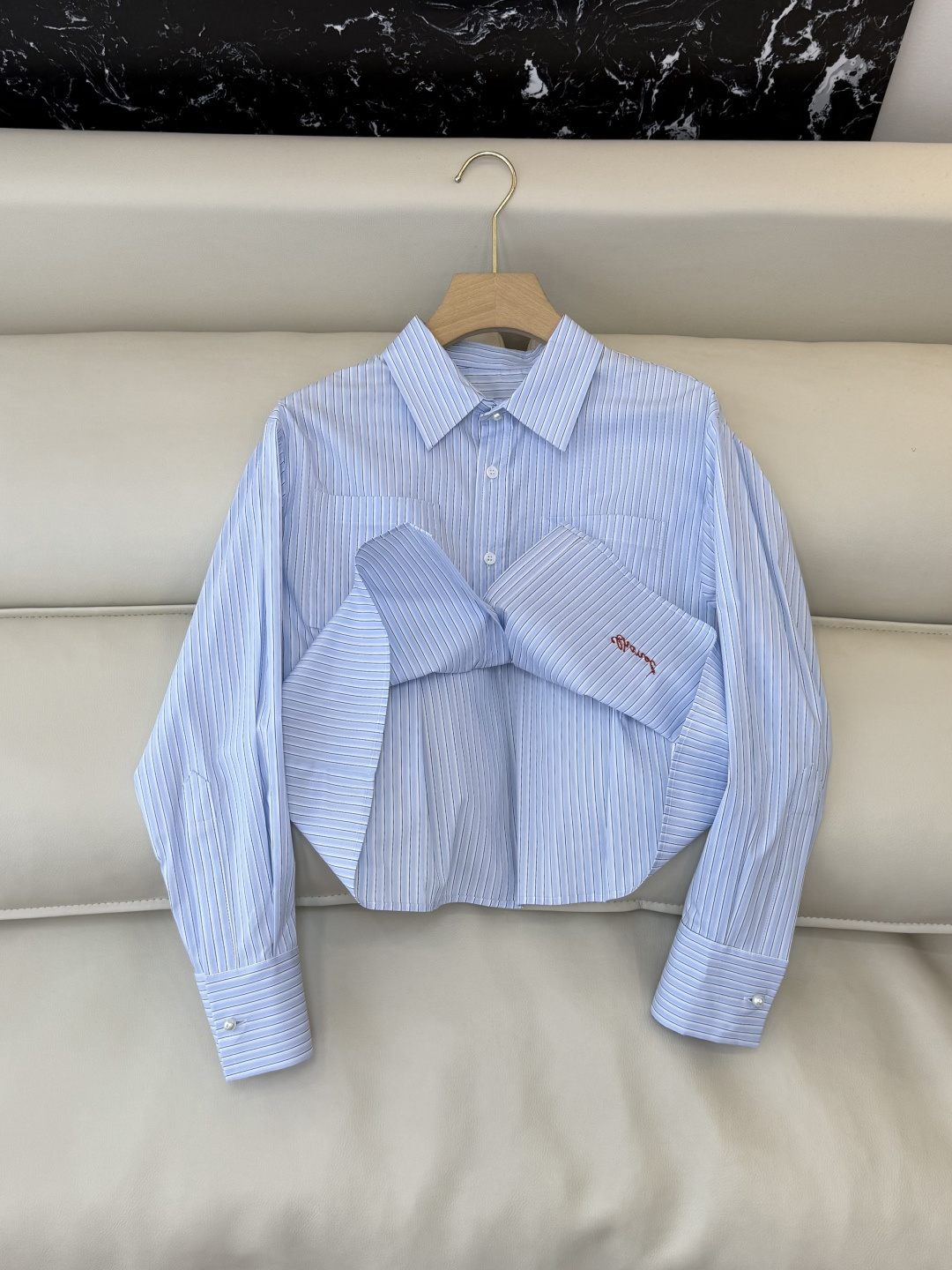 CY069#新款衬衫。chanel 绣字母 短款 纯棉衬衫 蓝条纹 SML