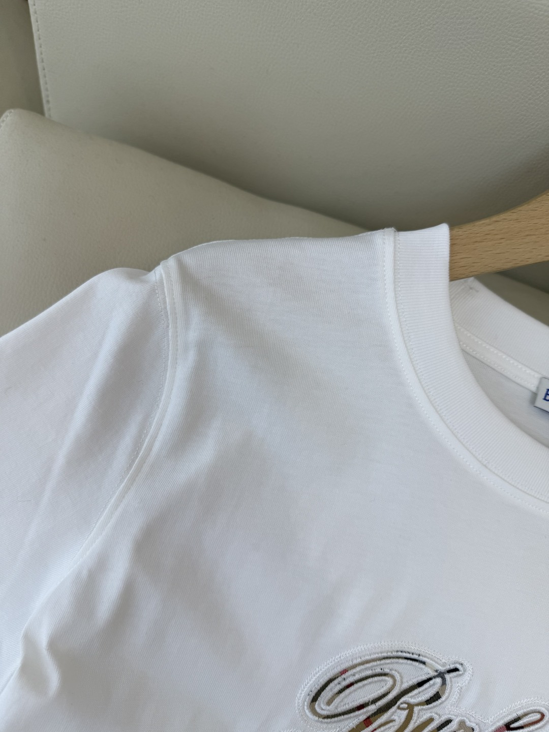 QG0134#新款T恤‼️Bur 印花字母logo 短袖T恤 四色 SML