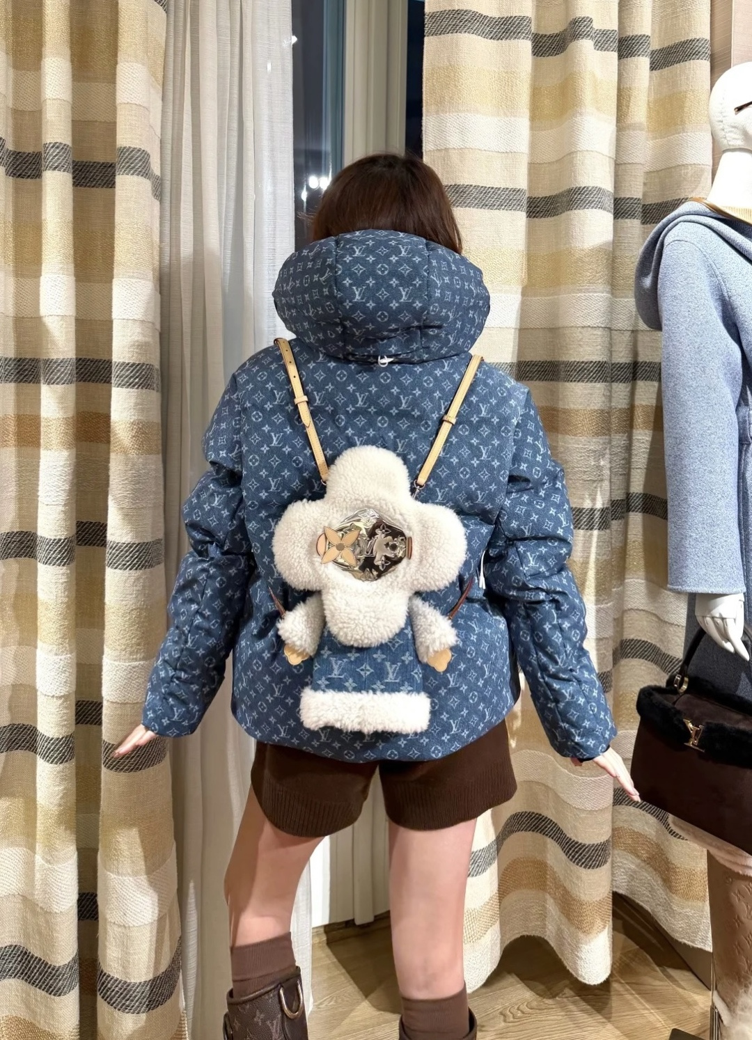 NO:658572,WHL024 upper body picture,,alexander wang19860909WHL024 上身图,,alexander wang,Women's clothing