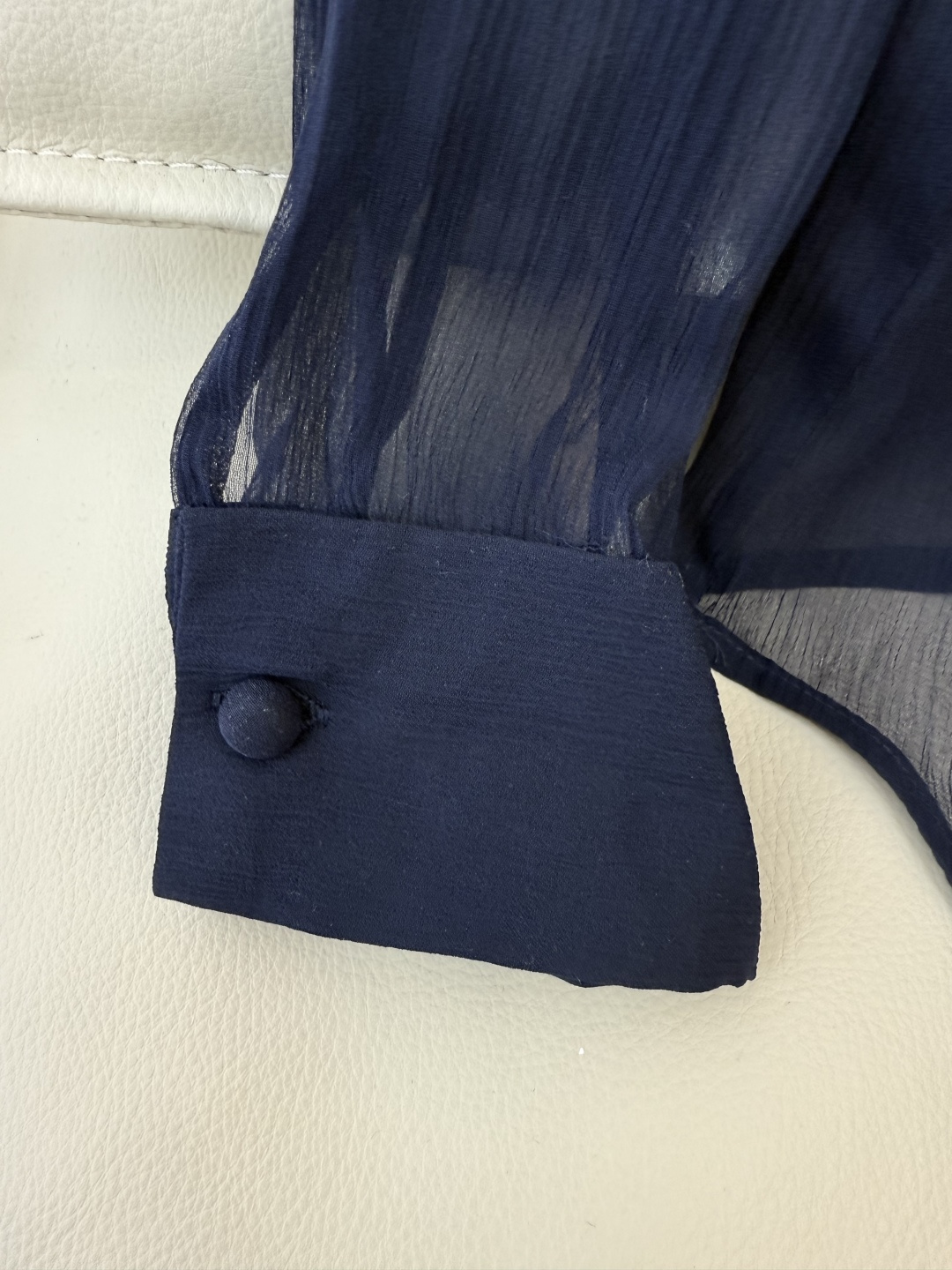 QD7641#新款衬衫💕ES 重工 顺宇丝 100% 真丝蕾丝绣花长袖衬衫 藏青色 白色 SMLXL