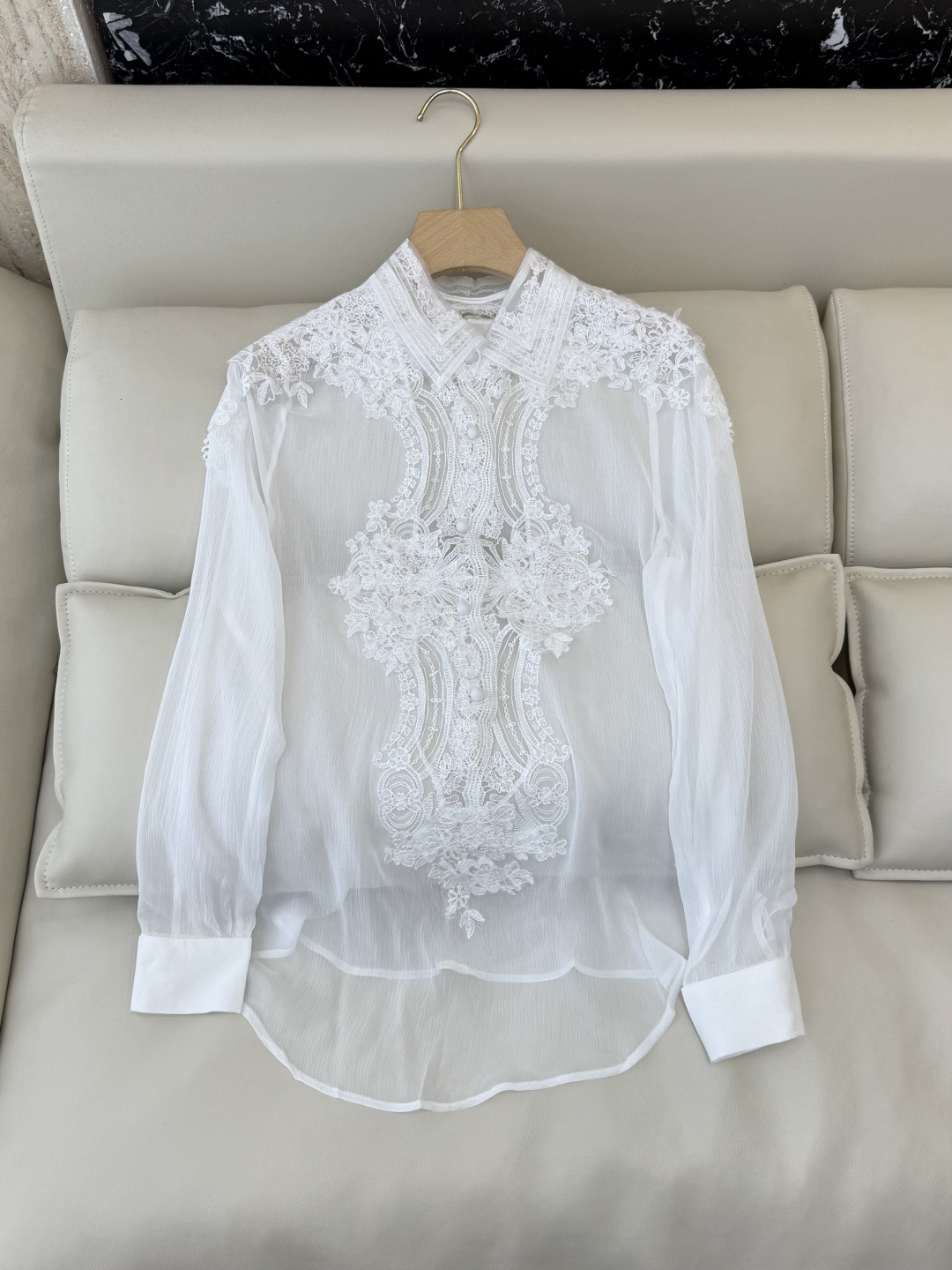 QD7641#新款衬衫💕ES 重工 顺宇丝 100% 真丝蕾丝绣花长袖衬衫 藏青色 白色 SMLXL