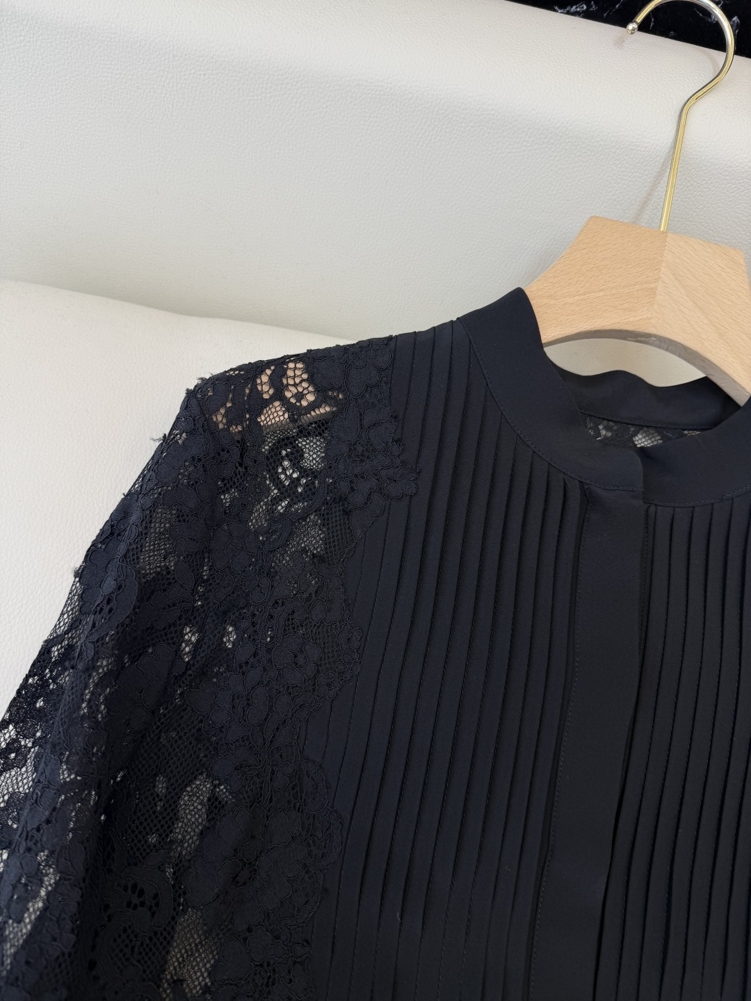 QD7656#新款衬衫💕ES 重工 顺宇丝 100% 真丝蕾丝绣花长袖衬衫 黑色 白色 SMLXL