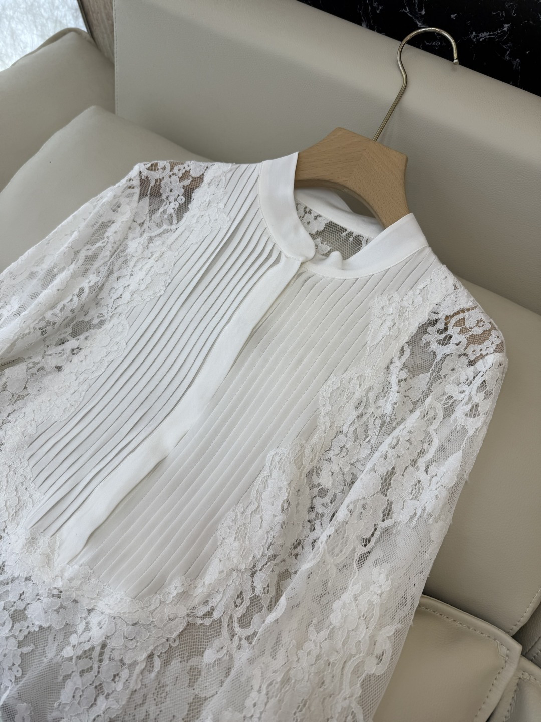 QD7656#新款衬衫💕ES 重工 顺宇丝 100% 真丝蕾丝绣花长袖衬衫 黑色 白色 SMLXL